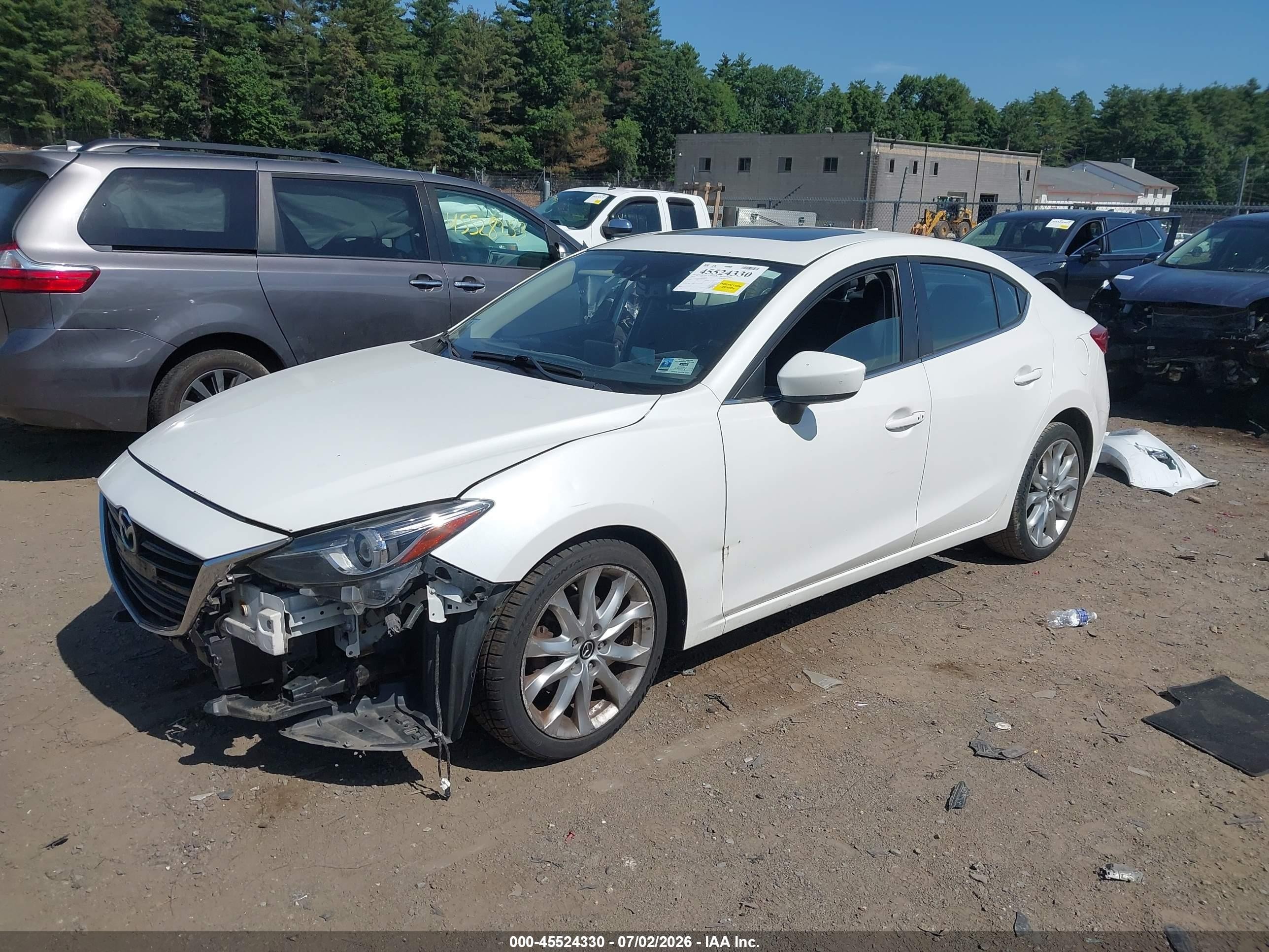 2014 Mazda Mazda3 S Grand Touring White vin: JM1BM1W39E1144572