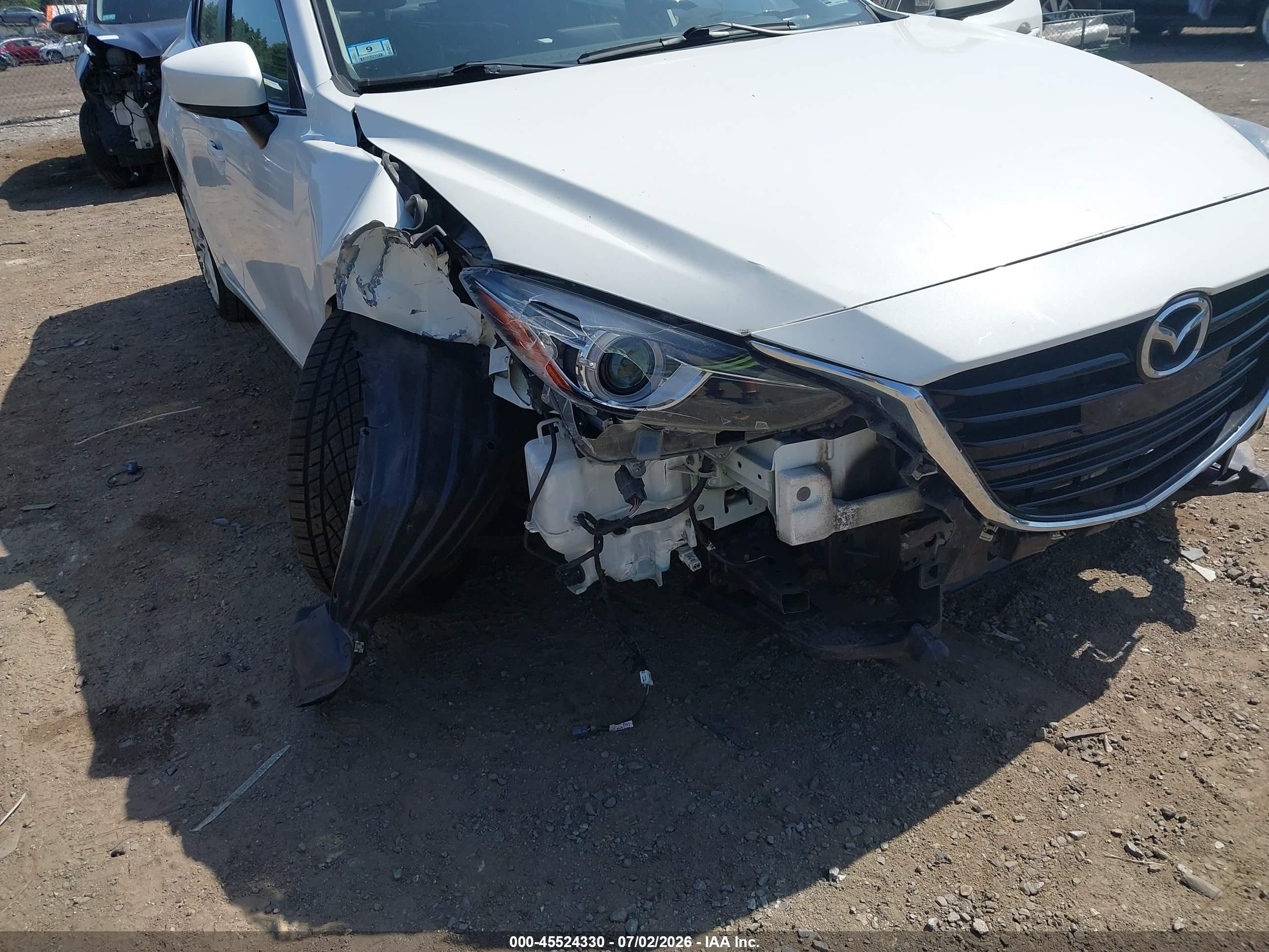 2014 Mazda Mazda3 S Grand Touring White vin: JM1BM1W39E1144572