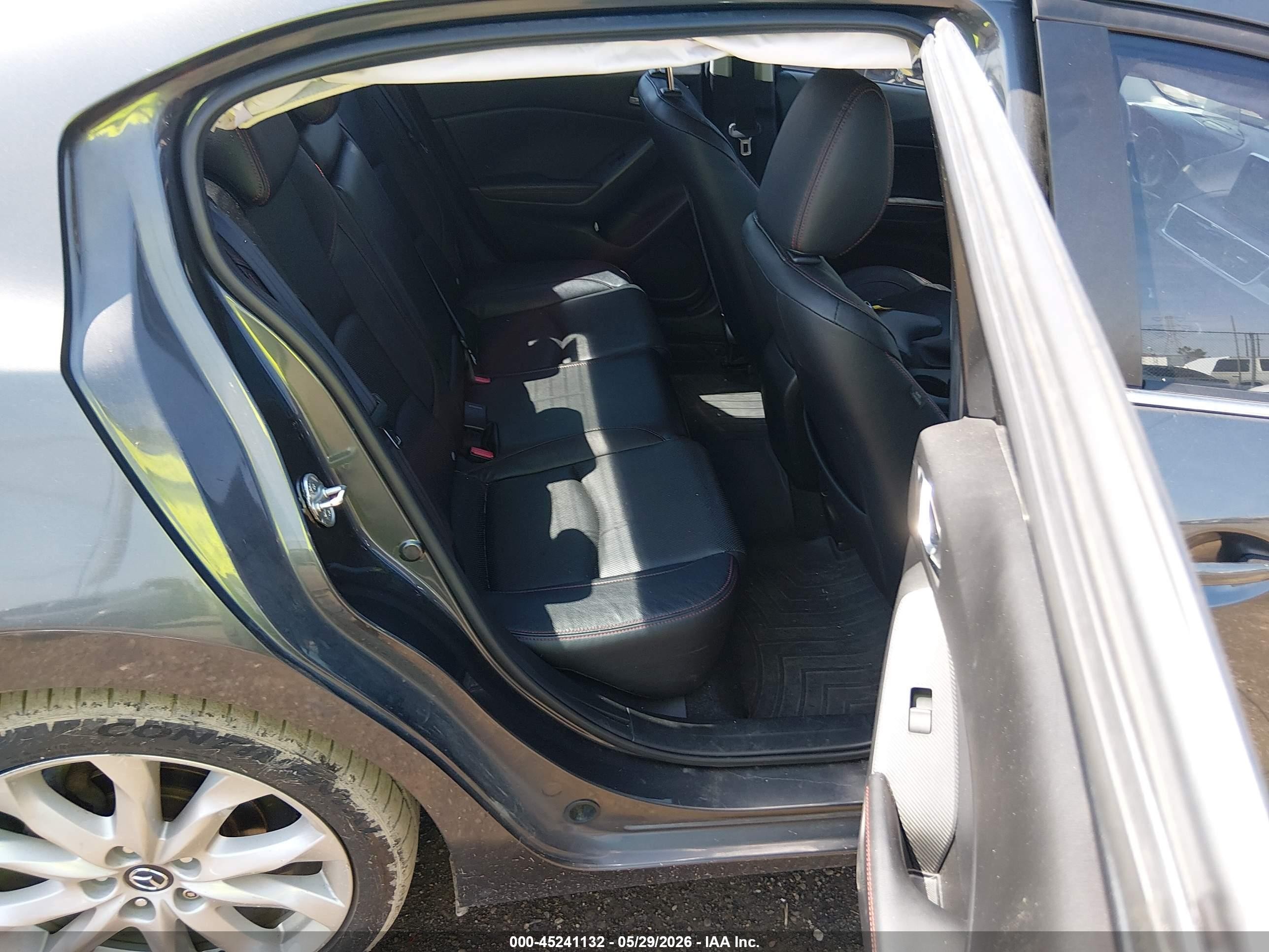 2014 Mazda Mazda3 S Grand Touring Серый vin: JM1BM1W39E1178320