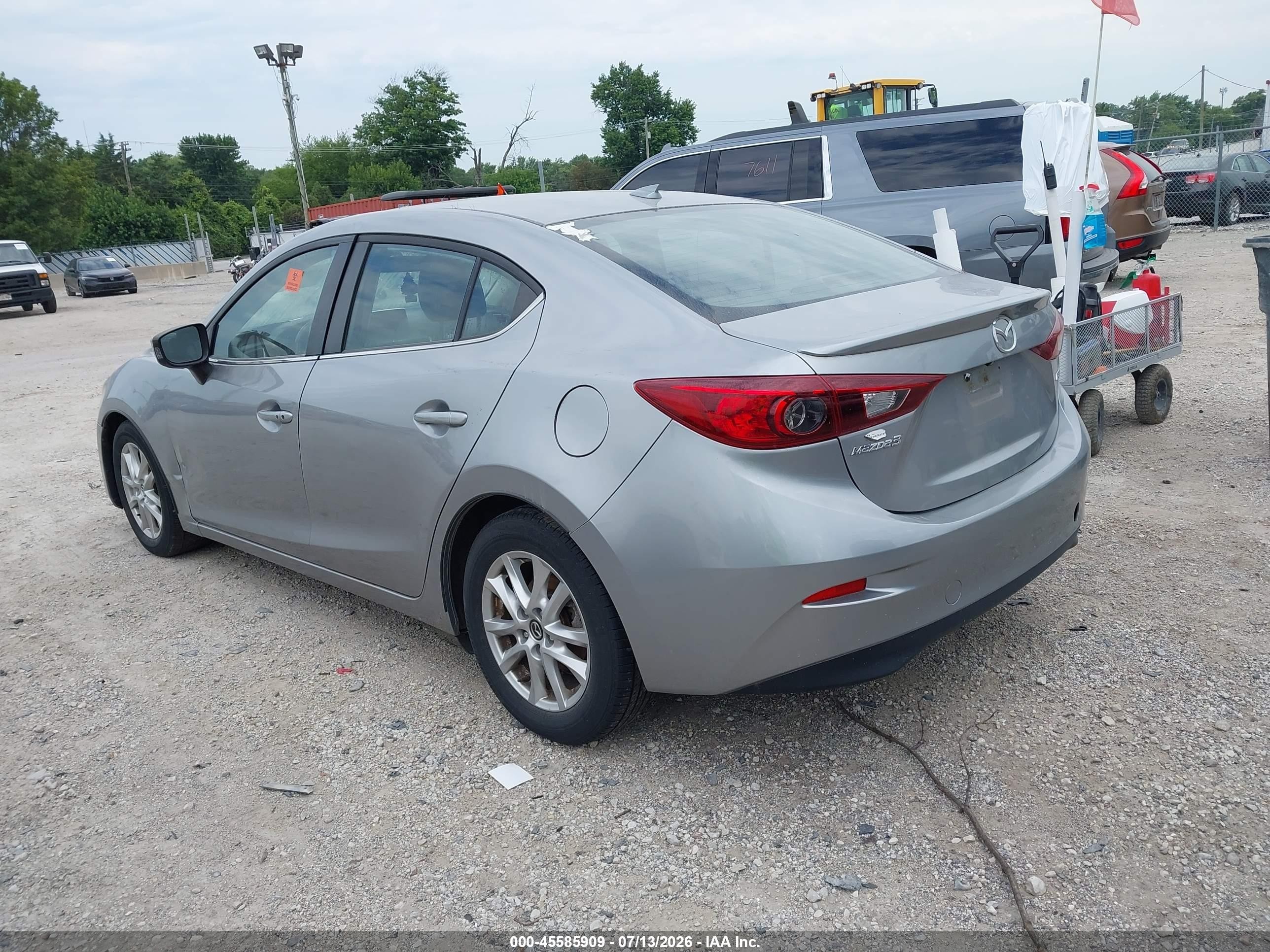 2014 Mazda Mazda3 I Grand Touring Silver vin: JM1BM1W77E1150602