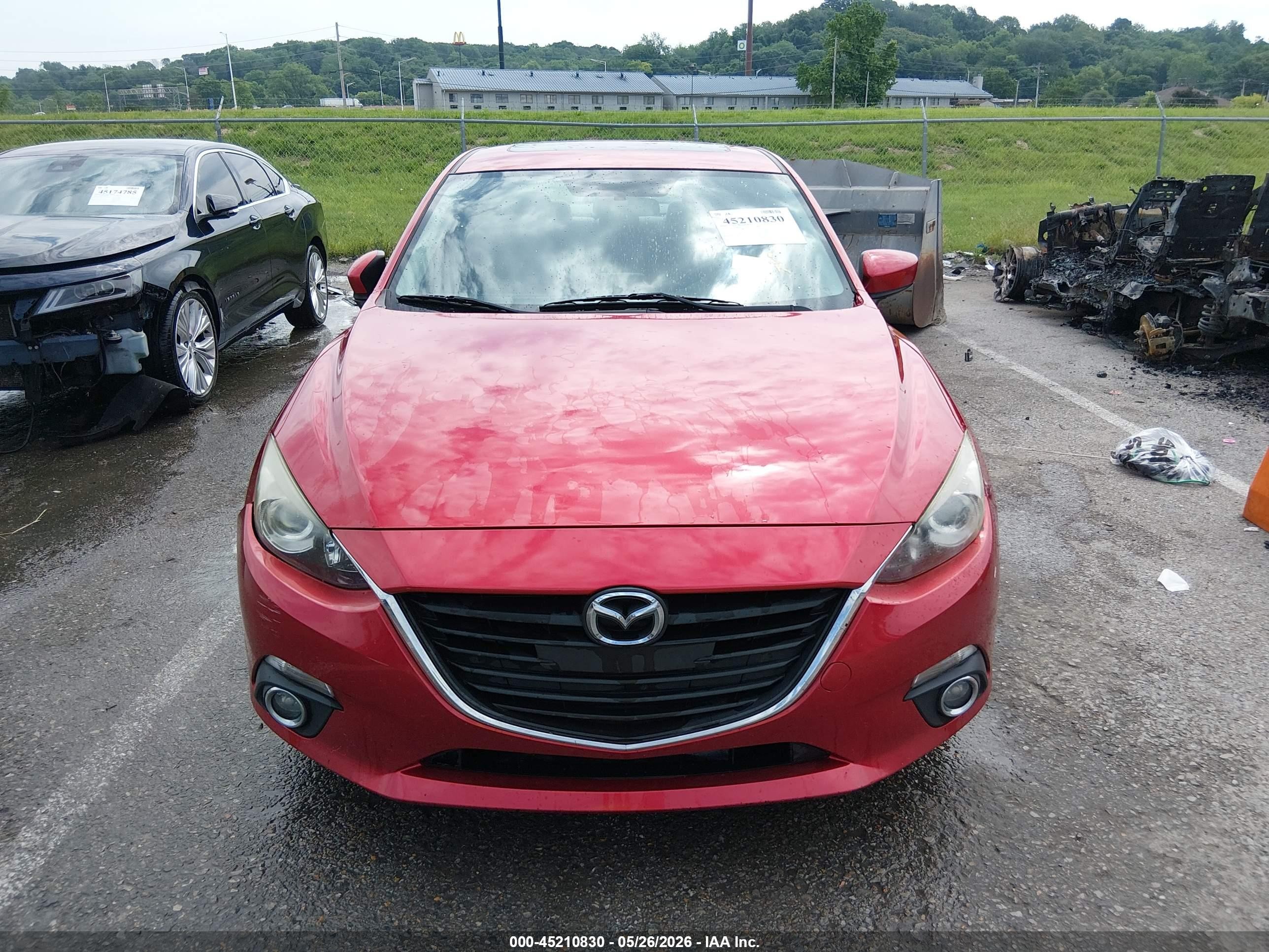 2014 Mazda Mazda3 I Grand Touring Red vin: JM1BM1W78E1201895