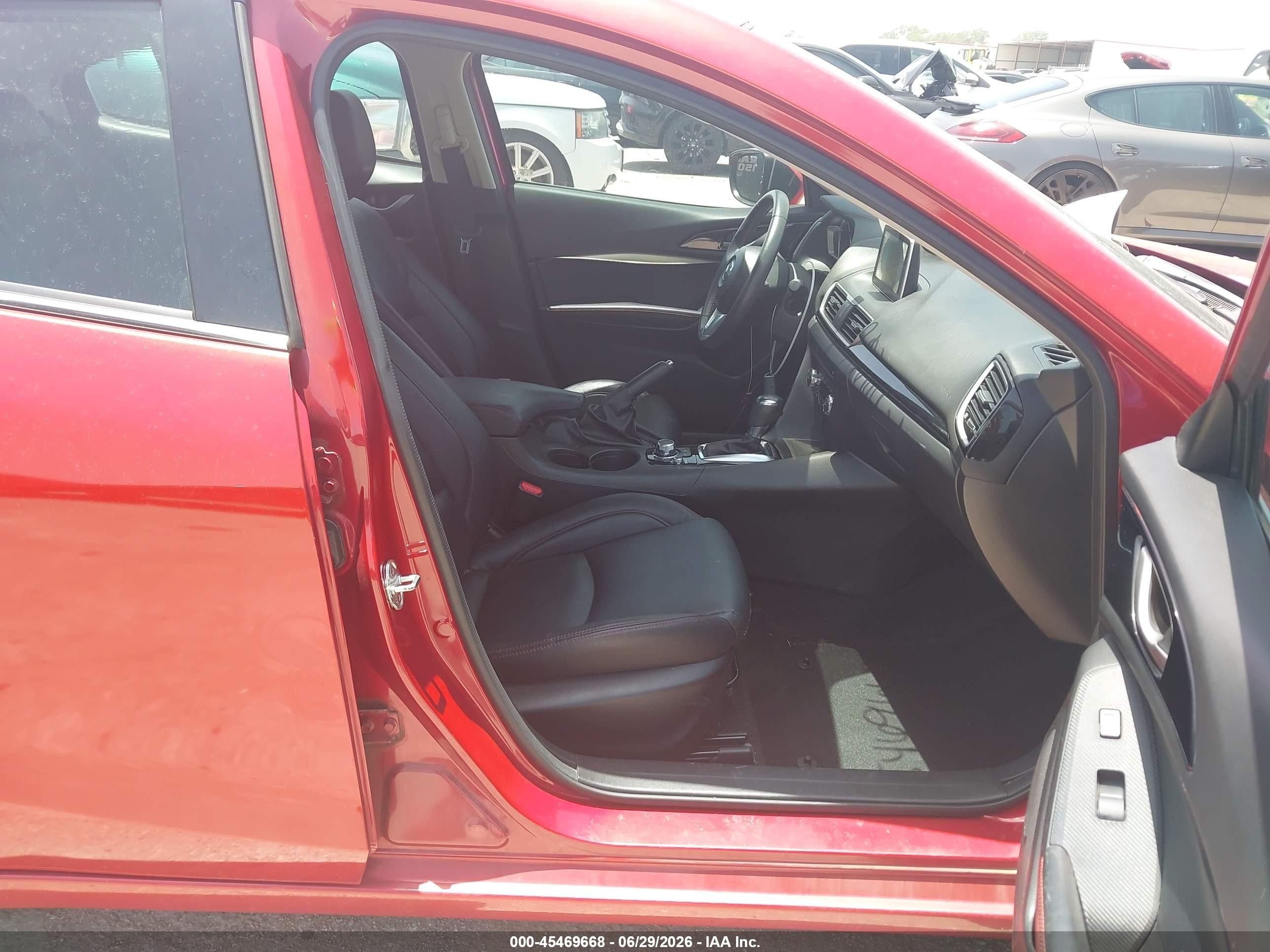 2014 Mazda Mazda3 I Grand Touring Red vin: JM1BM1W7XE1161514