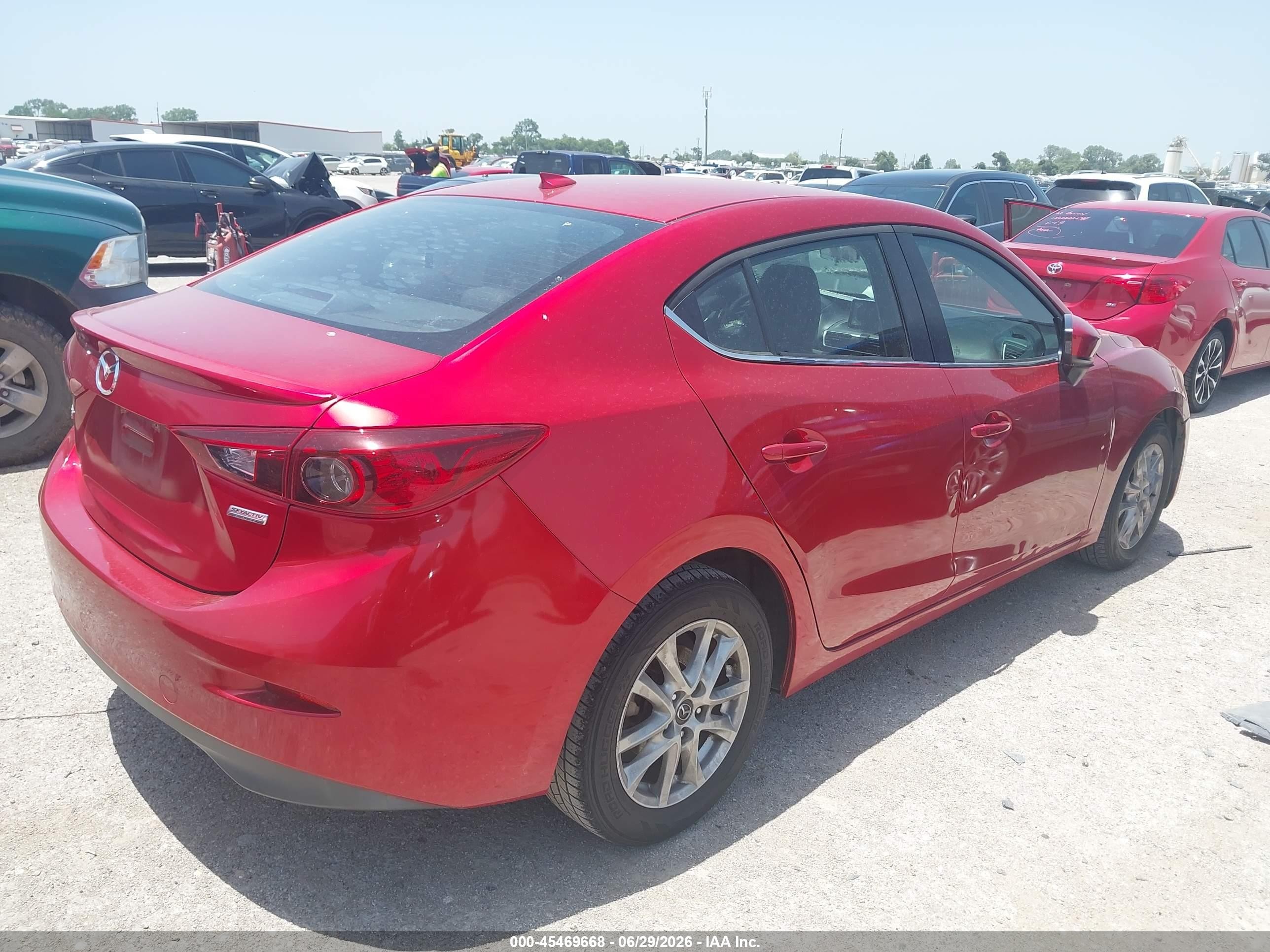 2014 Mazda Mazda3 I Grand Touring Red vin: JM1BM1W7XE1161514