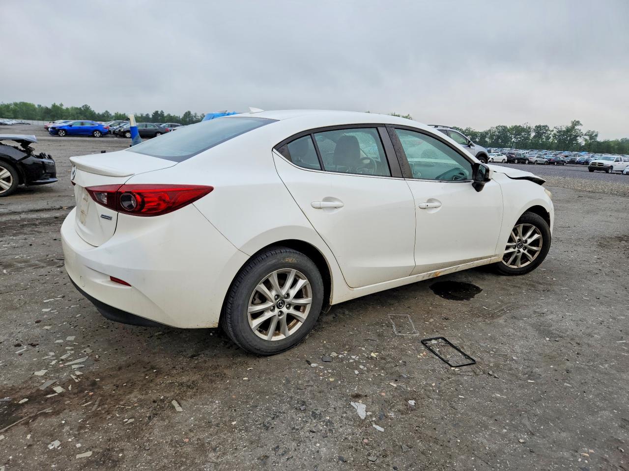 2015 Mazda 3 Grand Touring White vin: JM1BM1W7XF1235922