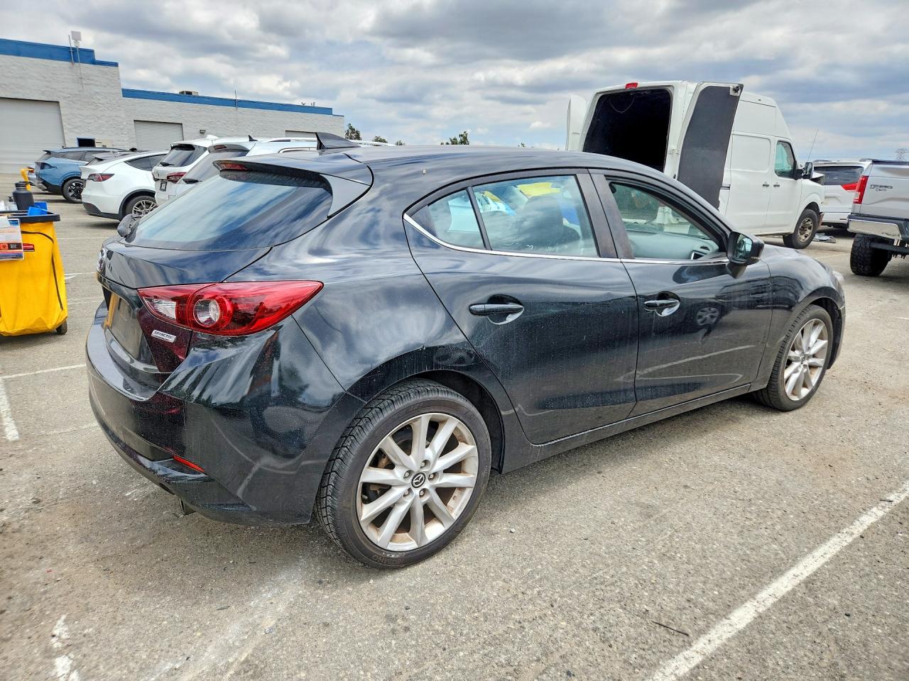 2017 Mazda 3 Grand Touring Черный vin: JM1BN1M32H1100126