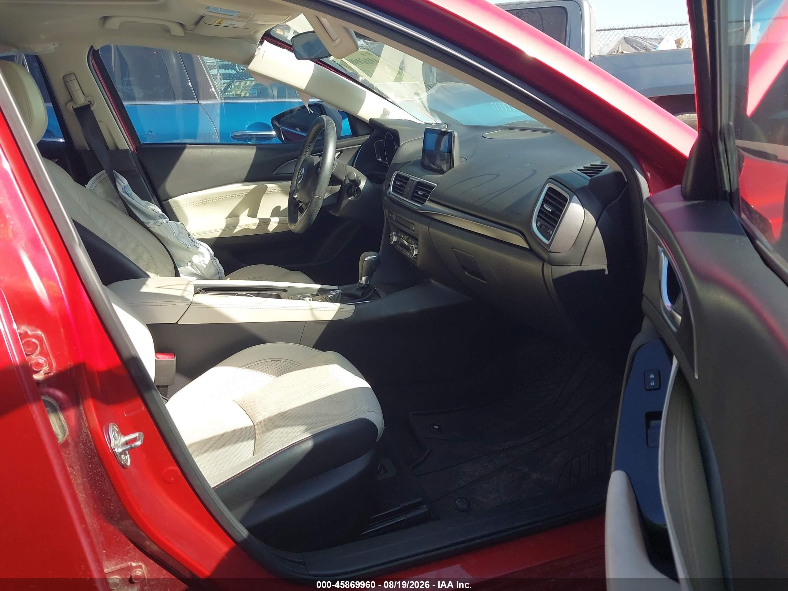 2017 Mazda Mazda3 Grand Touring Red vin: JM1BN1M32H1122711