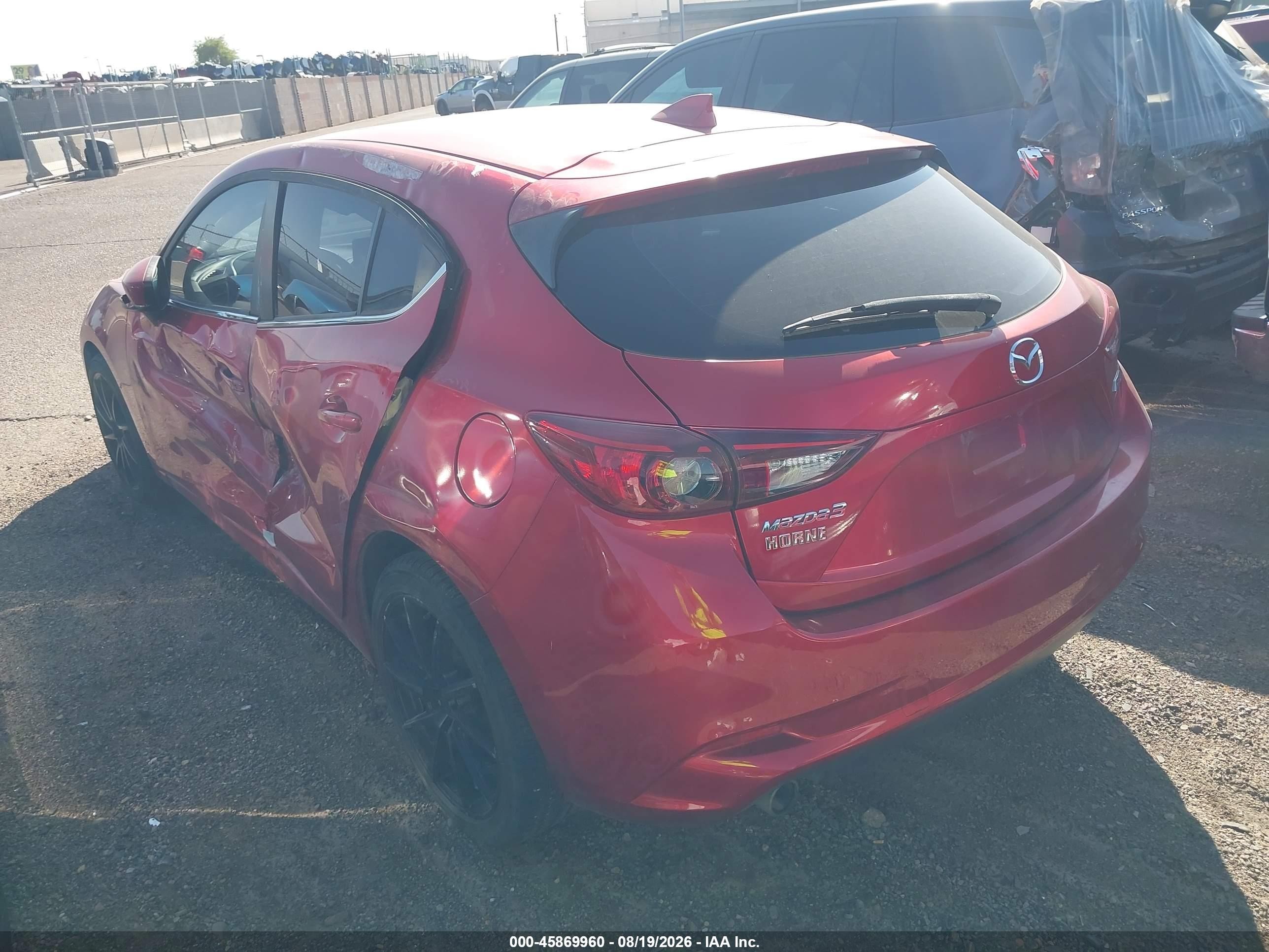 2017 Mazda Mazda3 Grand Touring Red vin: JM1BN1M32H1122711