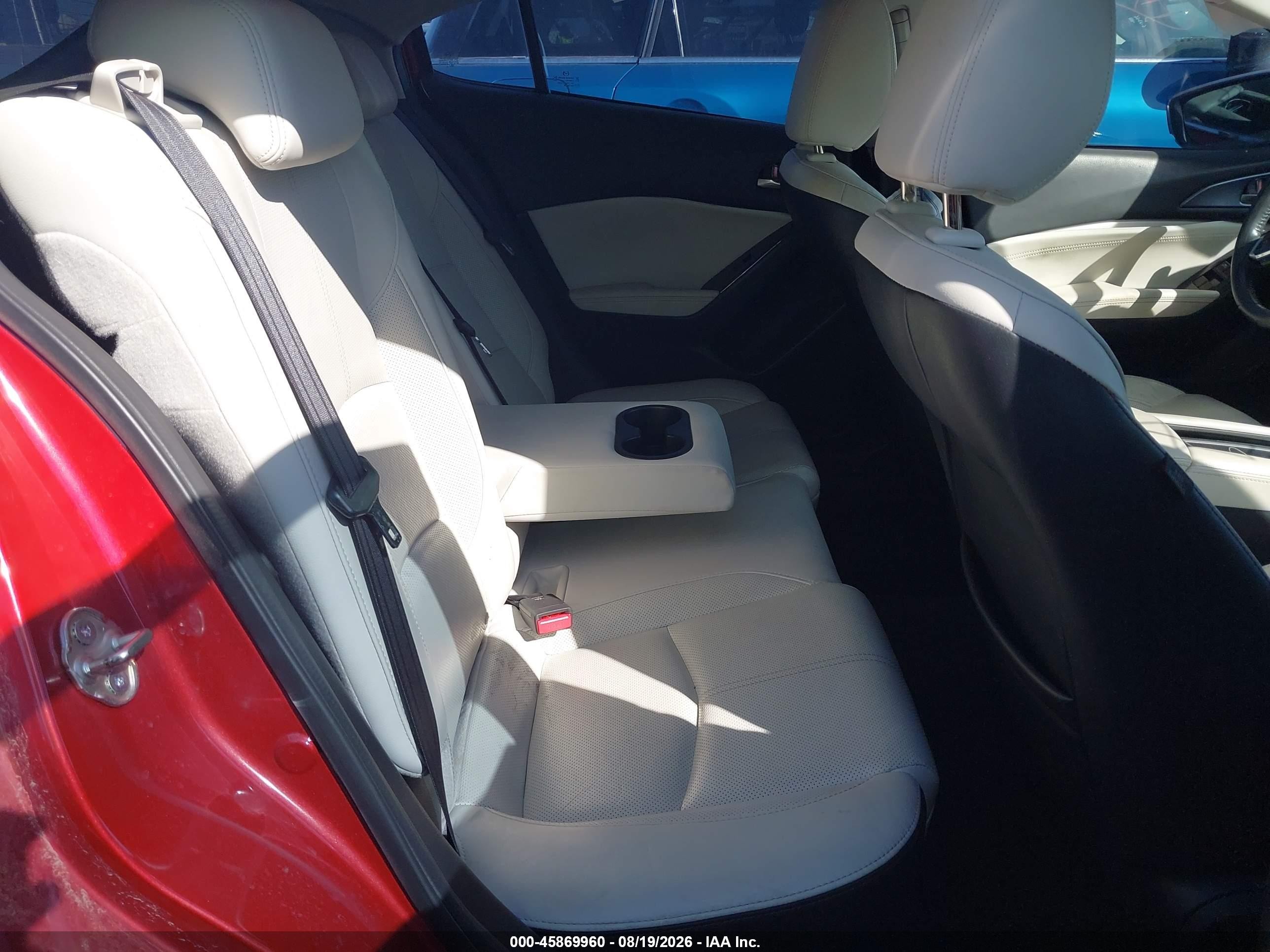 2017 Mazda Mazda3 Grand Touring Red vin: JM1BN1M32H1122711