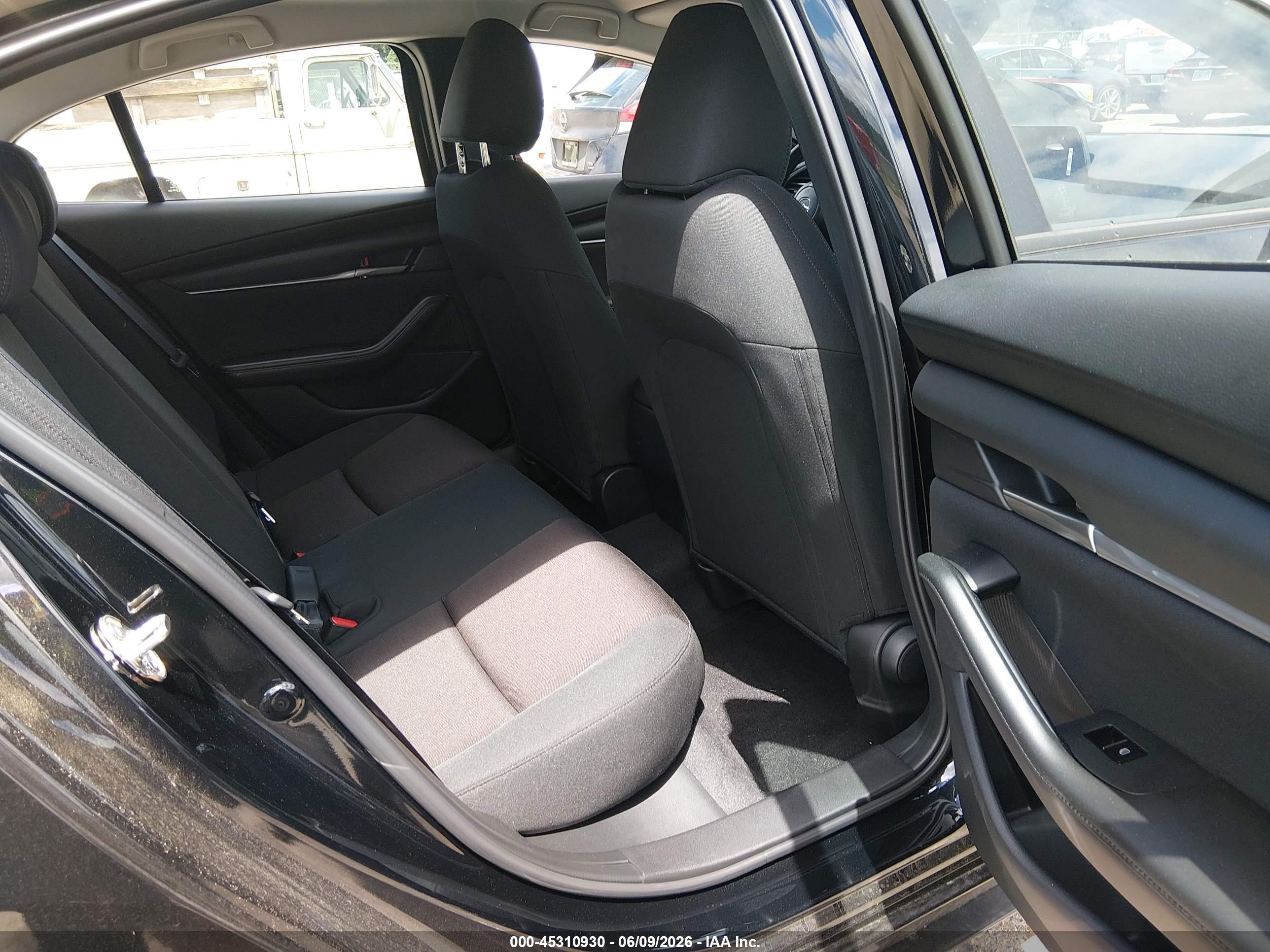 2026 Mazda Mazda3 2.5 S Black vin: JM1BPAAL7T1868627