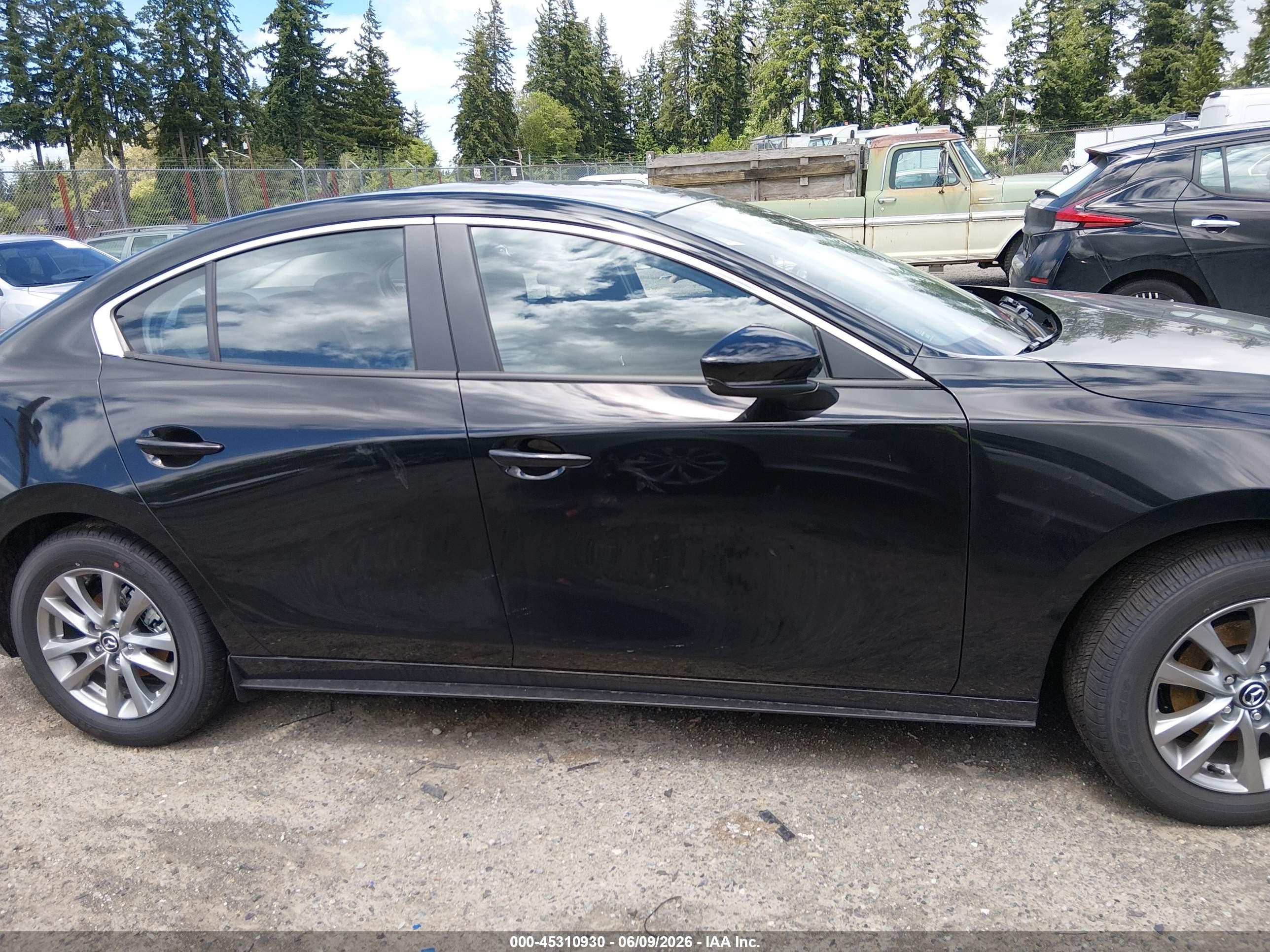 2026 Mazda Mazda3 2.5 S Black vin: JM1BPAAL7T1868627