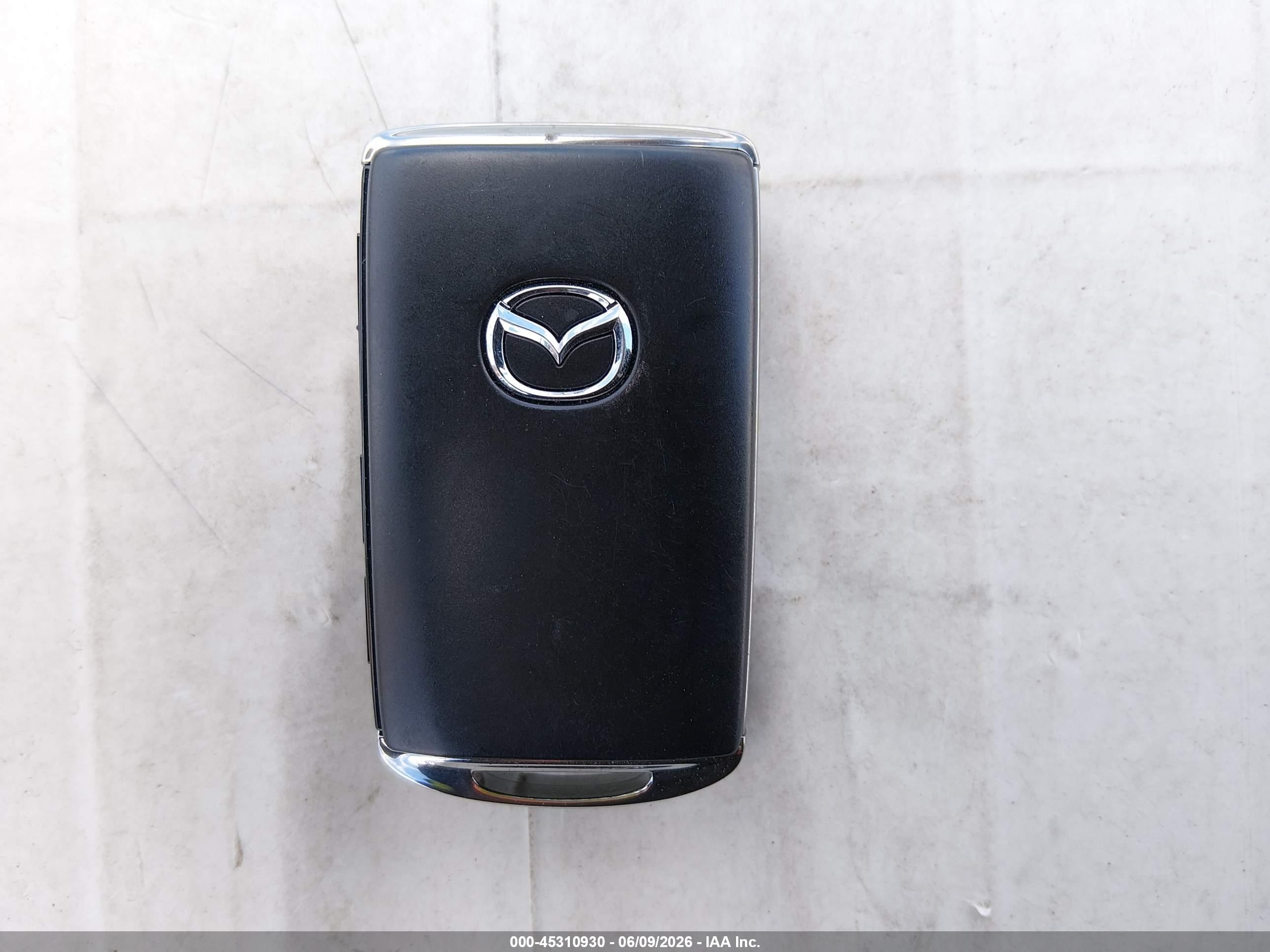 2026 Mazda Mazda3 2.5 S Black vin: JM1BPAAL7T1868627