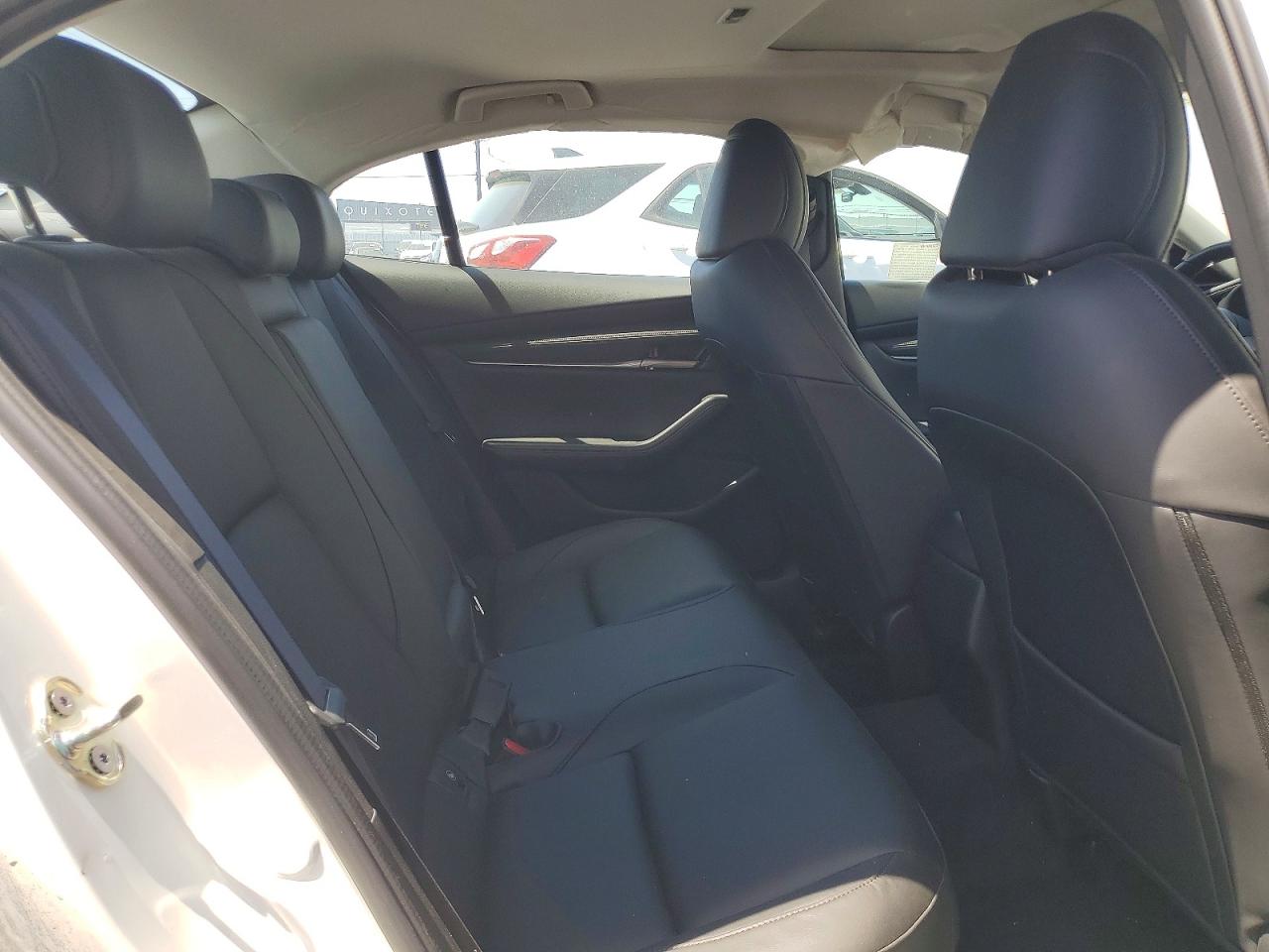 2026 Mazda 3 Preferred White vin: JM1BPACL0T1854520