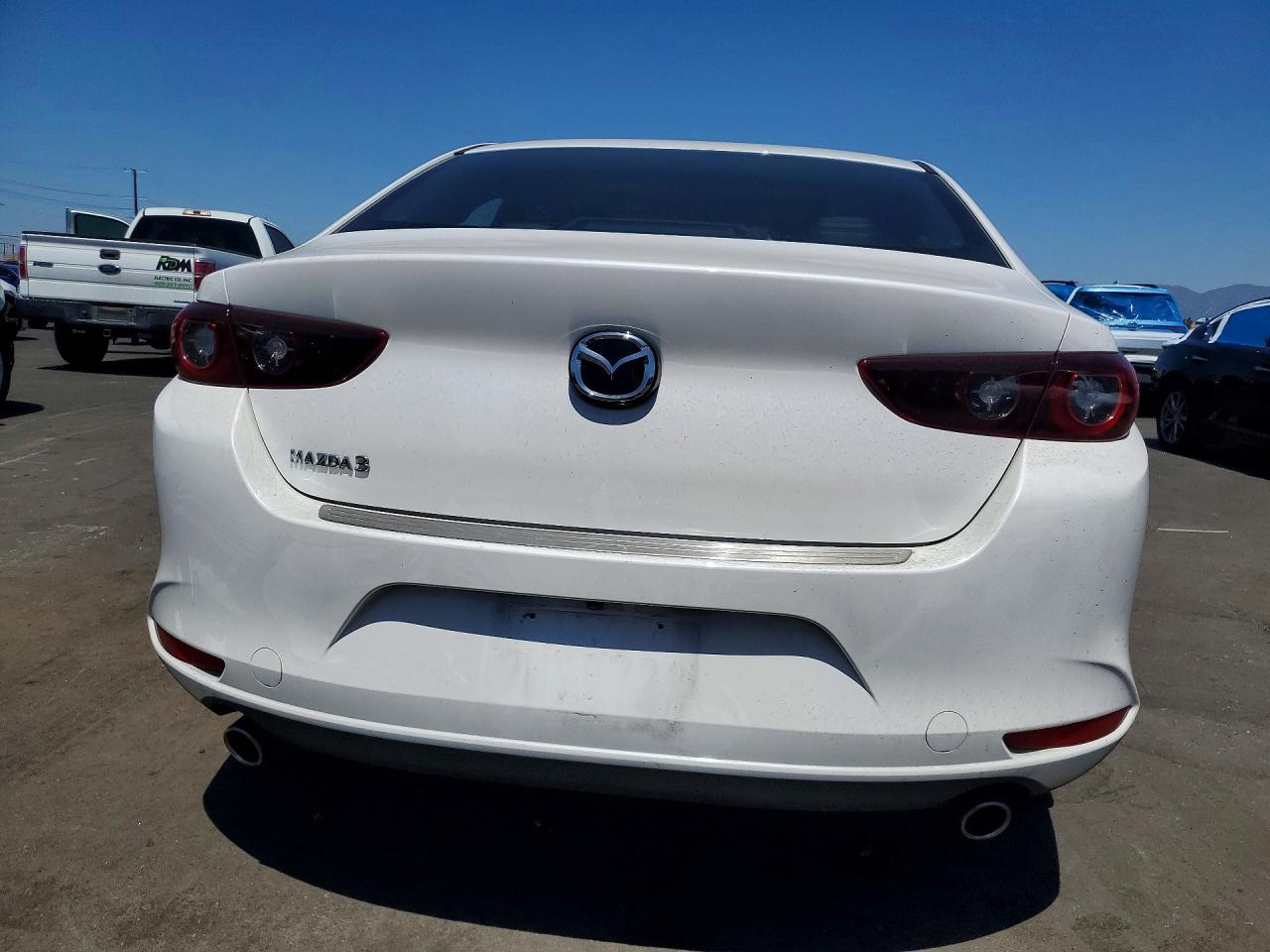 2026 Mazda 3 Preferred White vin: JM1BPACL0T1854520