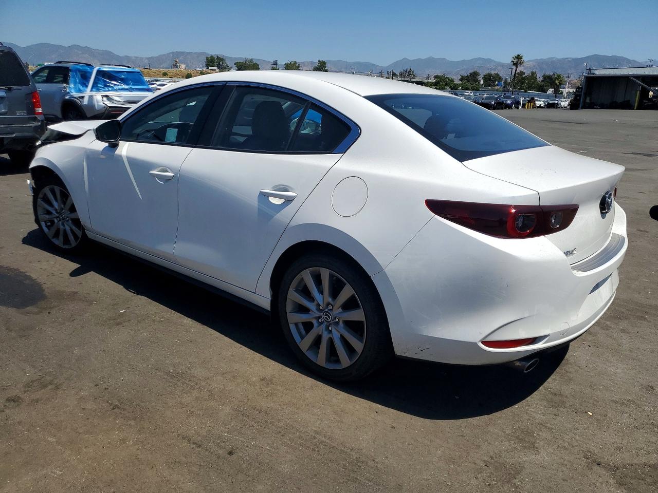 2026 Mazda 3 Preferred White vin: JM1BPACL0T1854520