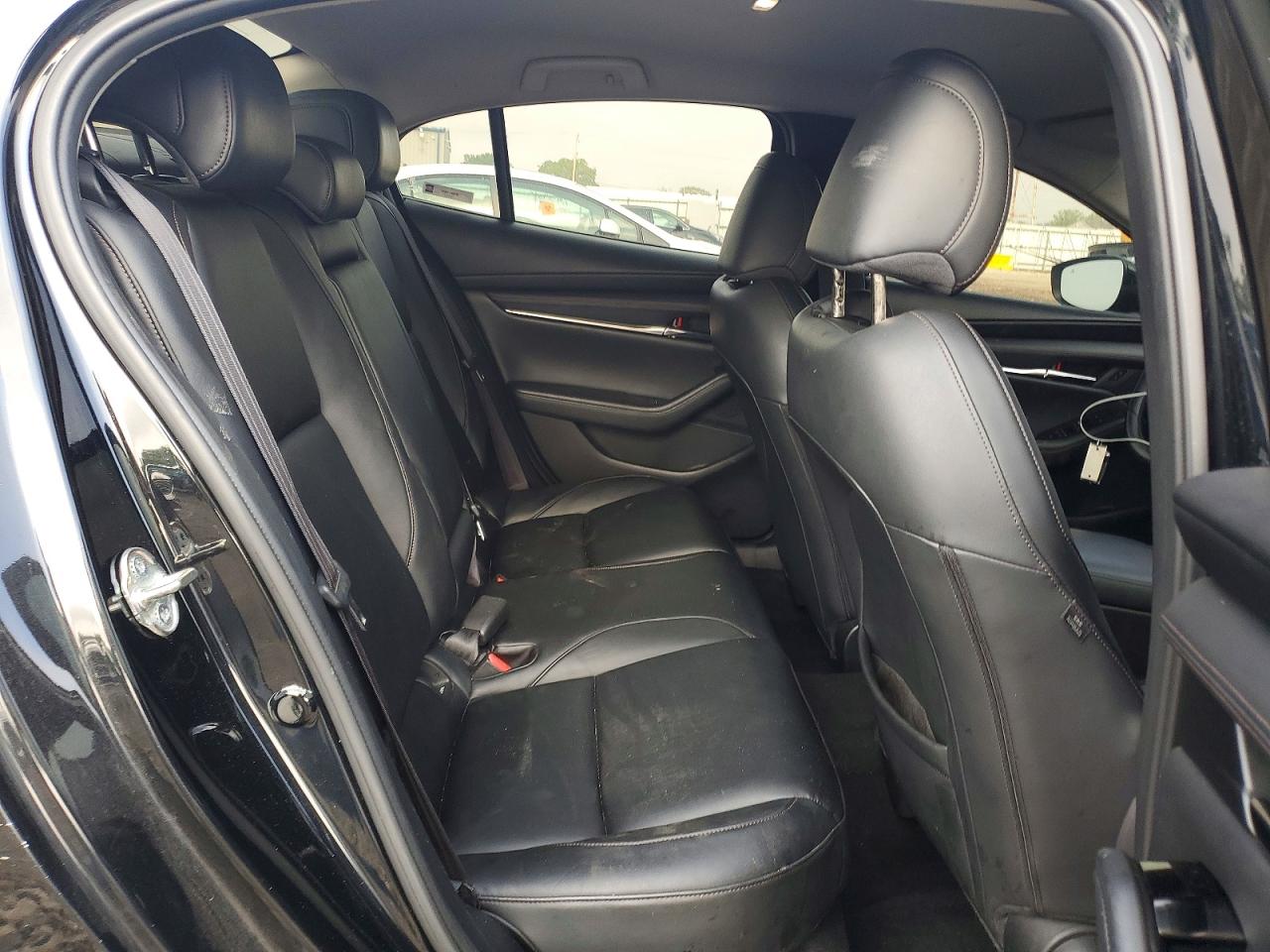 2019 Mazda 3 Preferred Plus Черный vin: JM1BPACL7K1108063