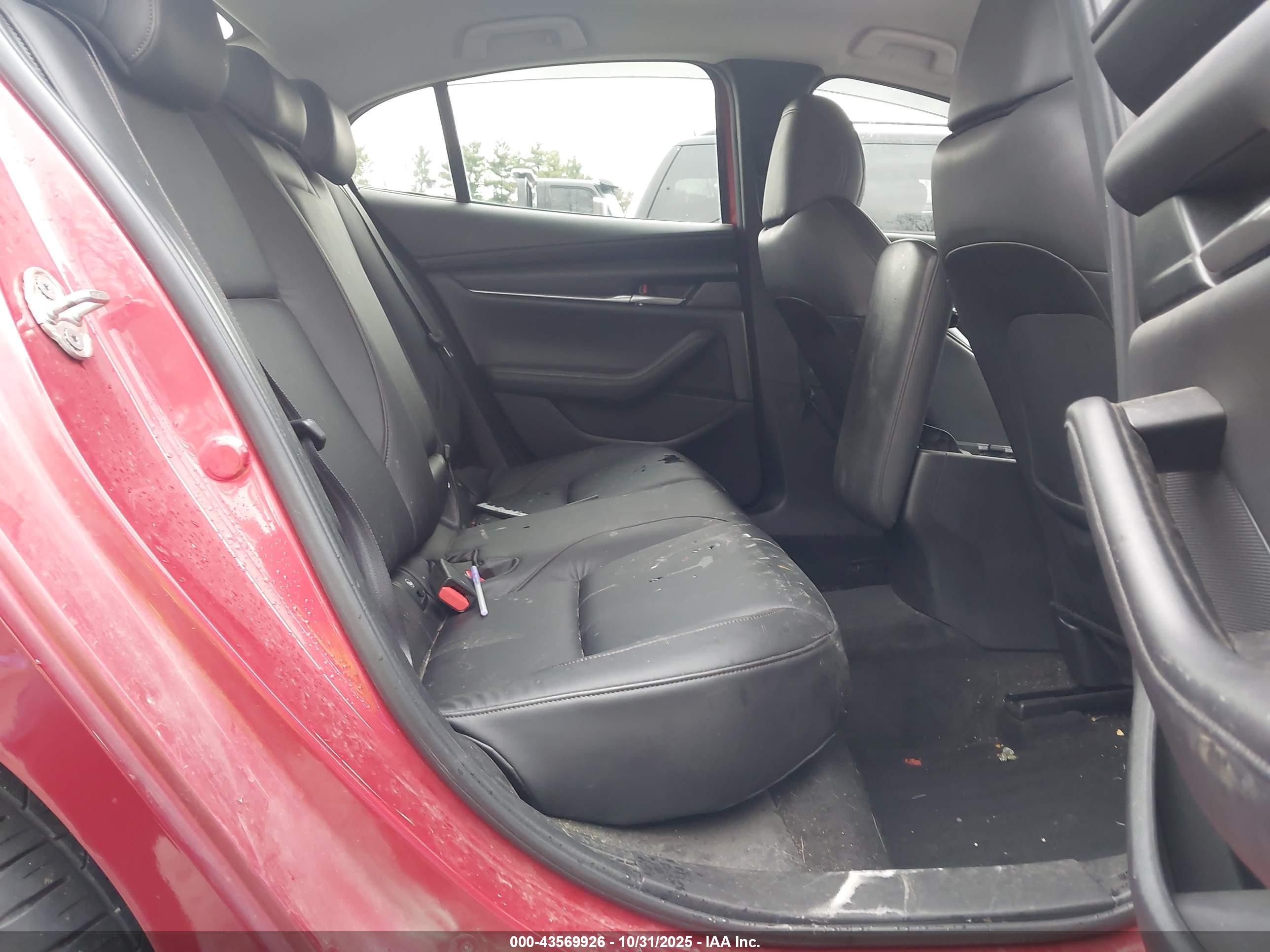 2020 Mazda Mazda3 Select Package Red vin: JM1BPACLXL1165715