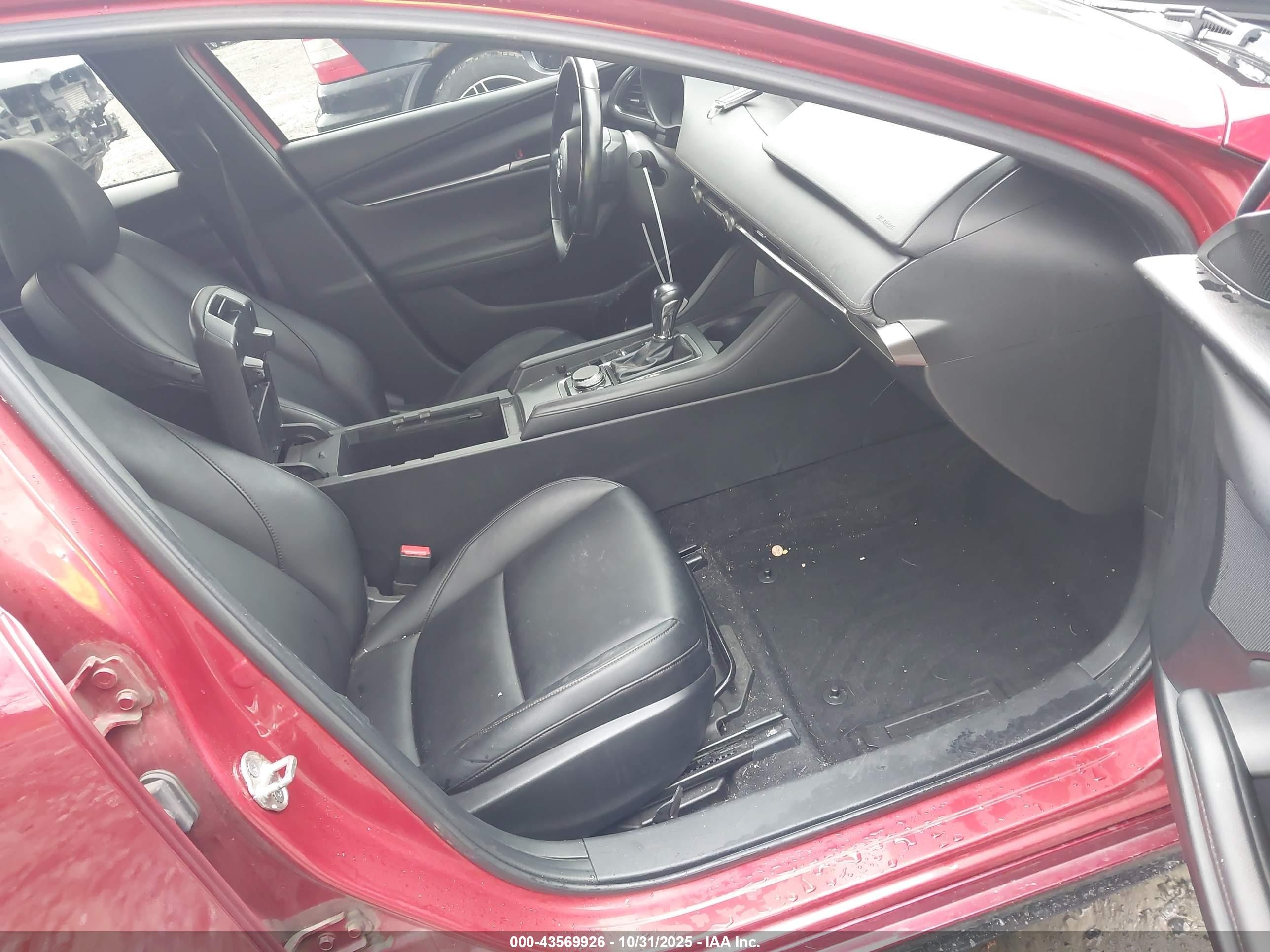 2020 Mazda Mazda3 Select Package Red vin: JM1BPACLXL1165715