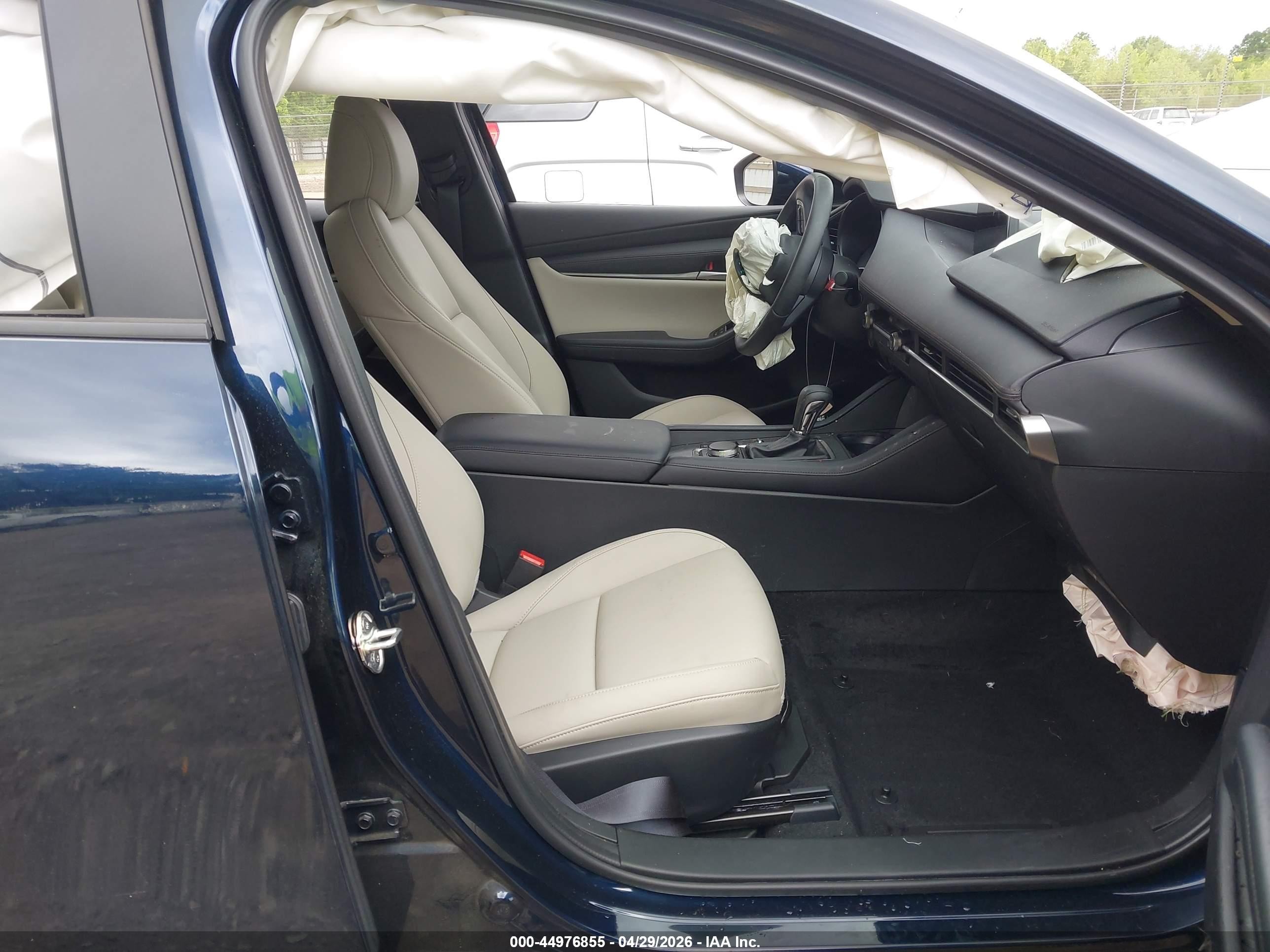2026 Mazda Mazda3 2.5 S Preferred Dark Blue vin: JM1BPACLXT1866058