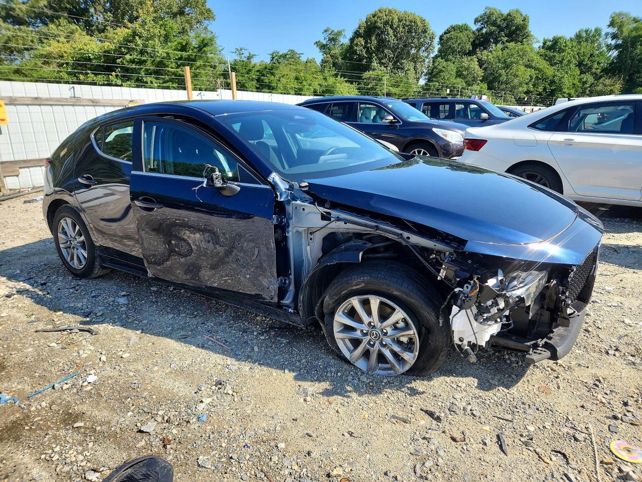 2025 Mazda 3 Blue vin: JM1BPAJM4S1773580