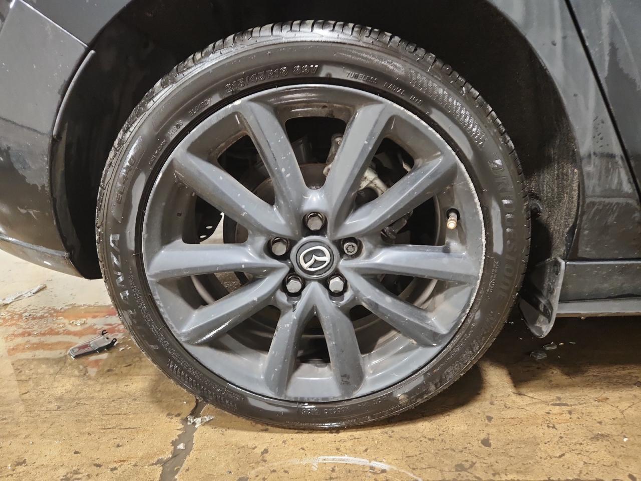 2025 Mazda 3 Select Sport Черный vin: JM1BPAKM3S1784200 Damage: Right Rear Wheel, Curb Rash, > 12 Inches