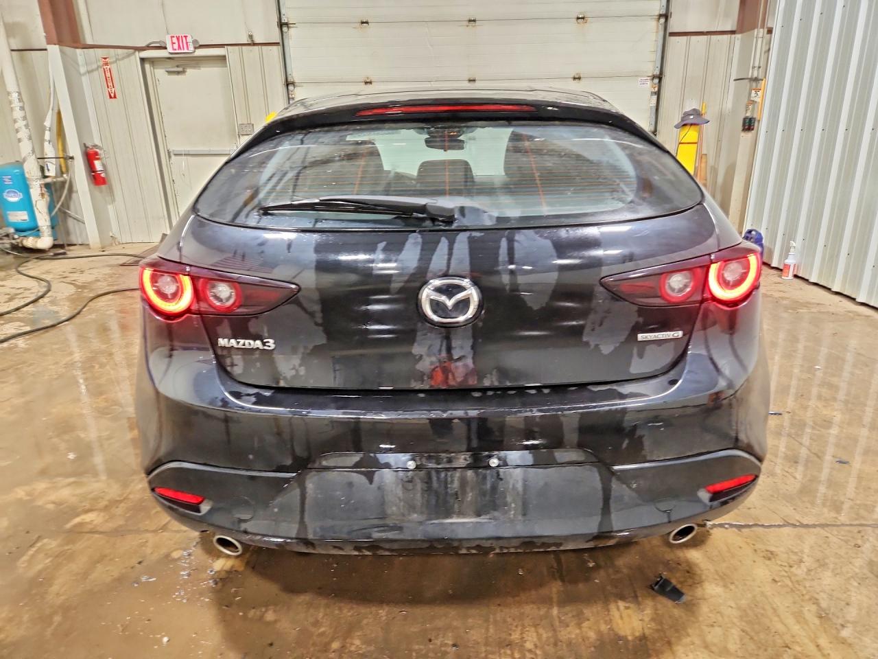 2025 Mazda 3 Select Sport Черный vin: JM1BPAKM3S1784200