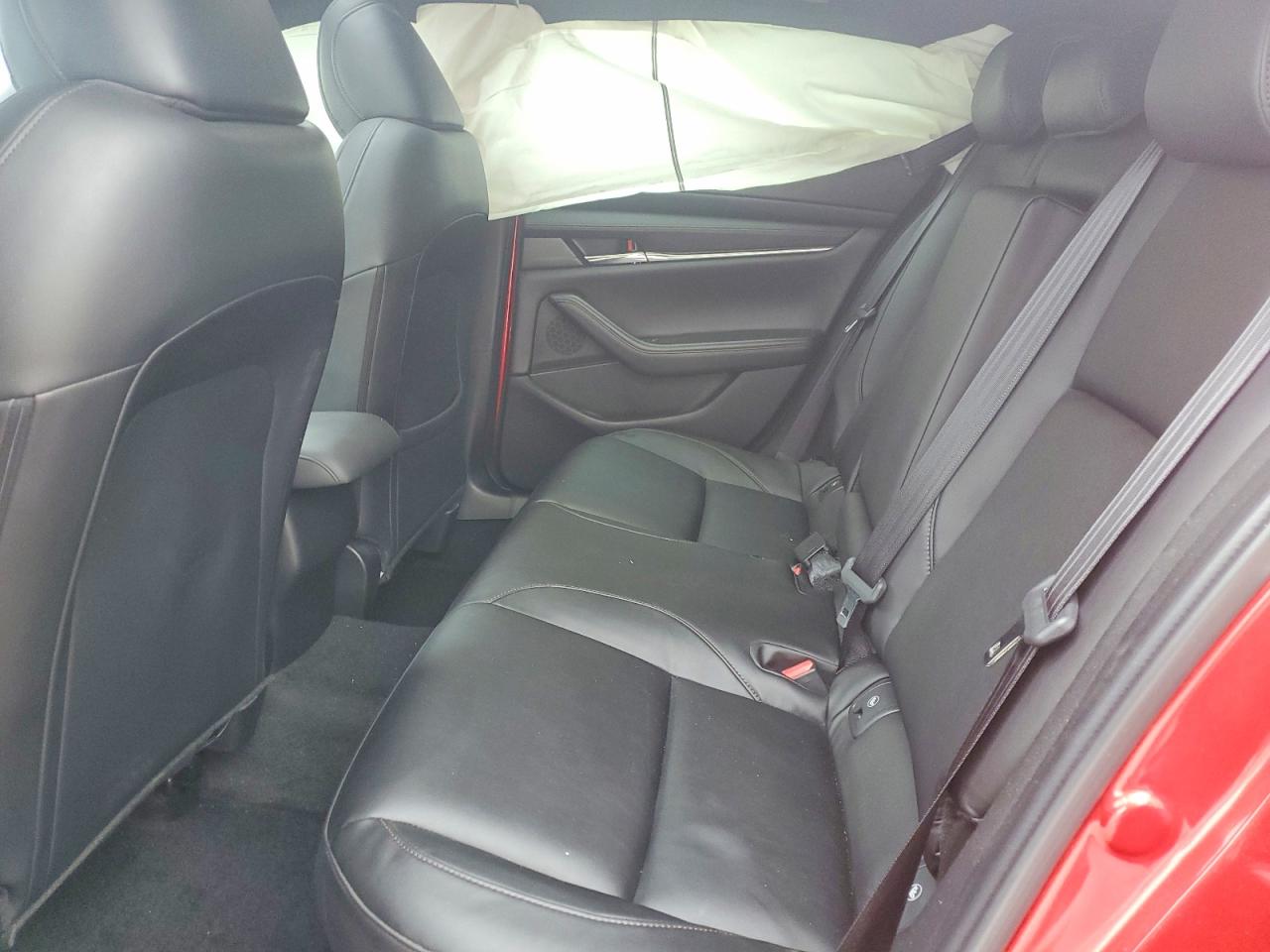 2021 Mazda 3 Preferred Red vin: JM1BPALL6M1401293