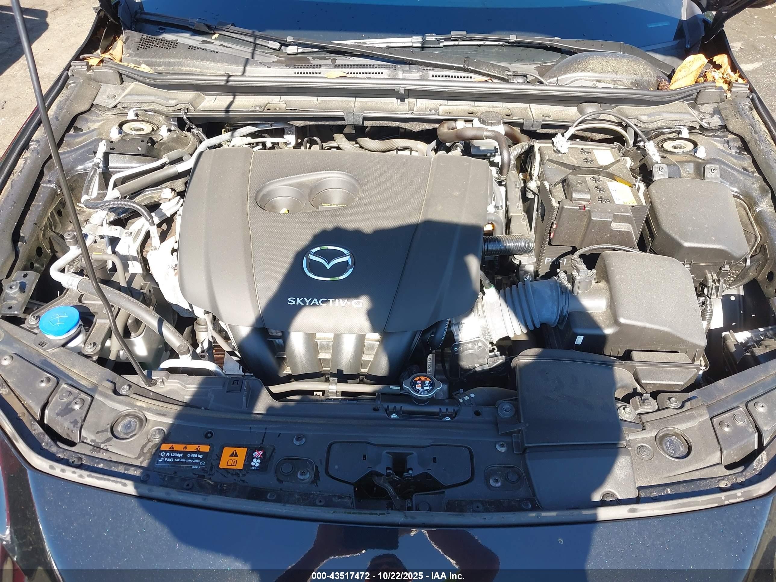 2022 Mazda Mazda3 Preferred Черный vin: JM1BPALLXN1516643