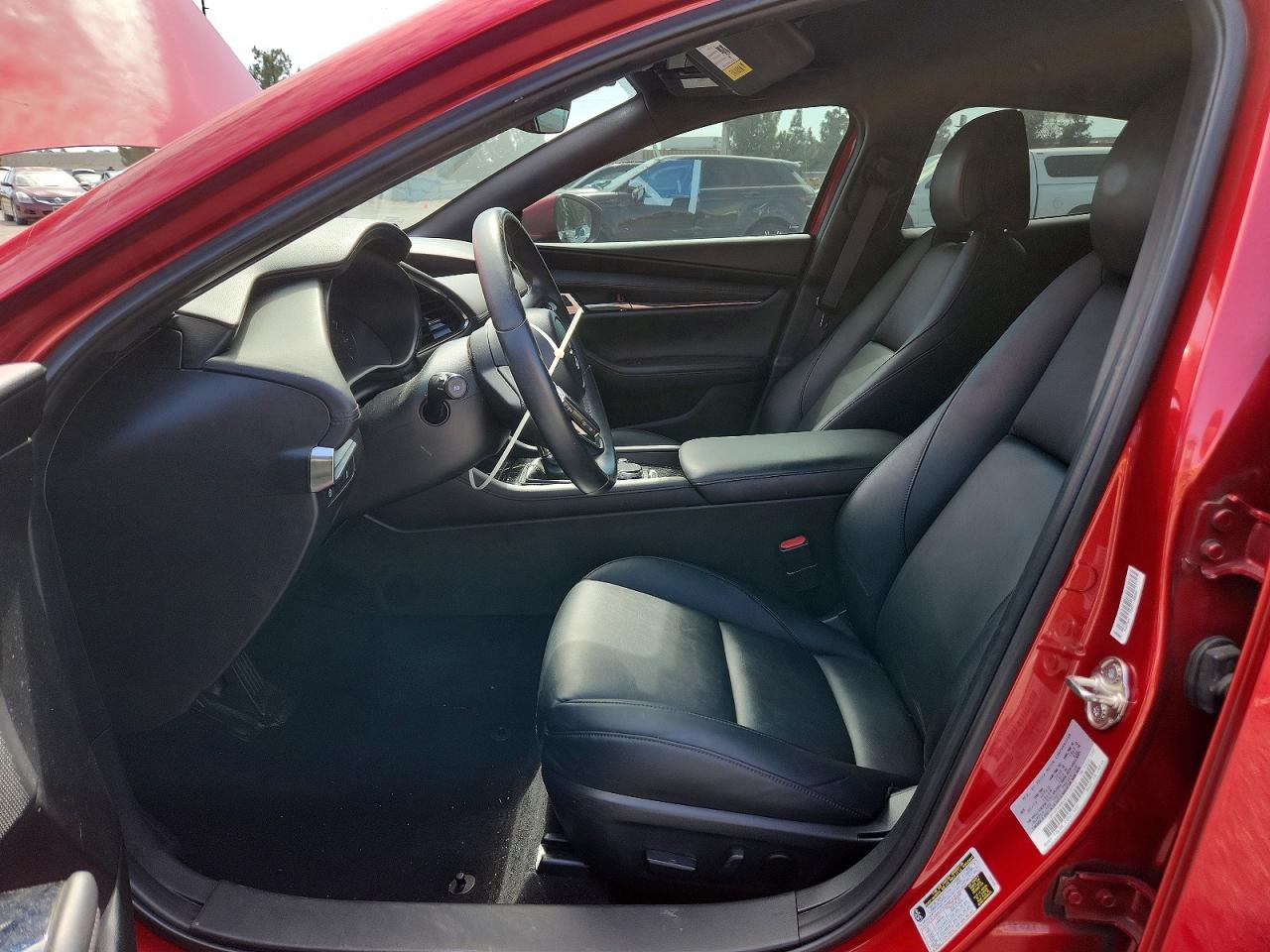 2019 Mazda 3 Preferred Red vin: JM1BPAMM4K1119710