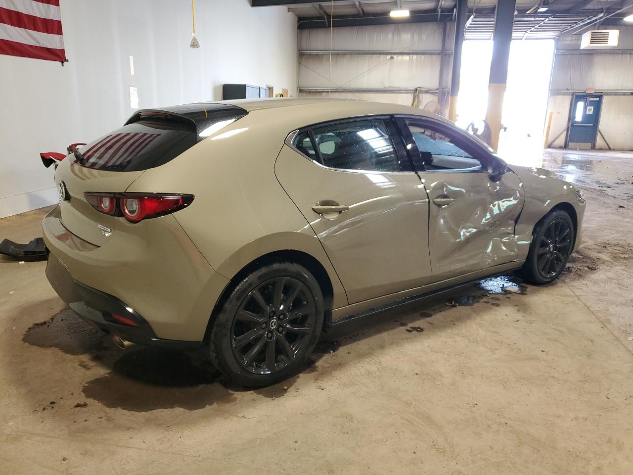 2025 Mazda 3 Carbon Turbo Gold vin: JM1BPBYY6S1778679