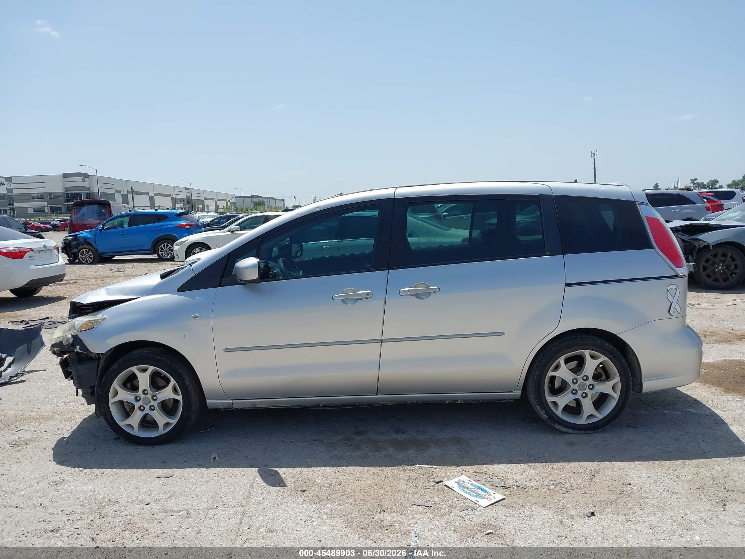 2008 Mazda Mazda5 Sport Silver vin: JM1CR293380308321