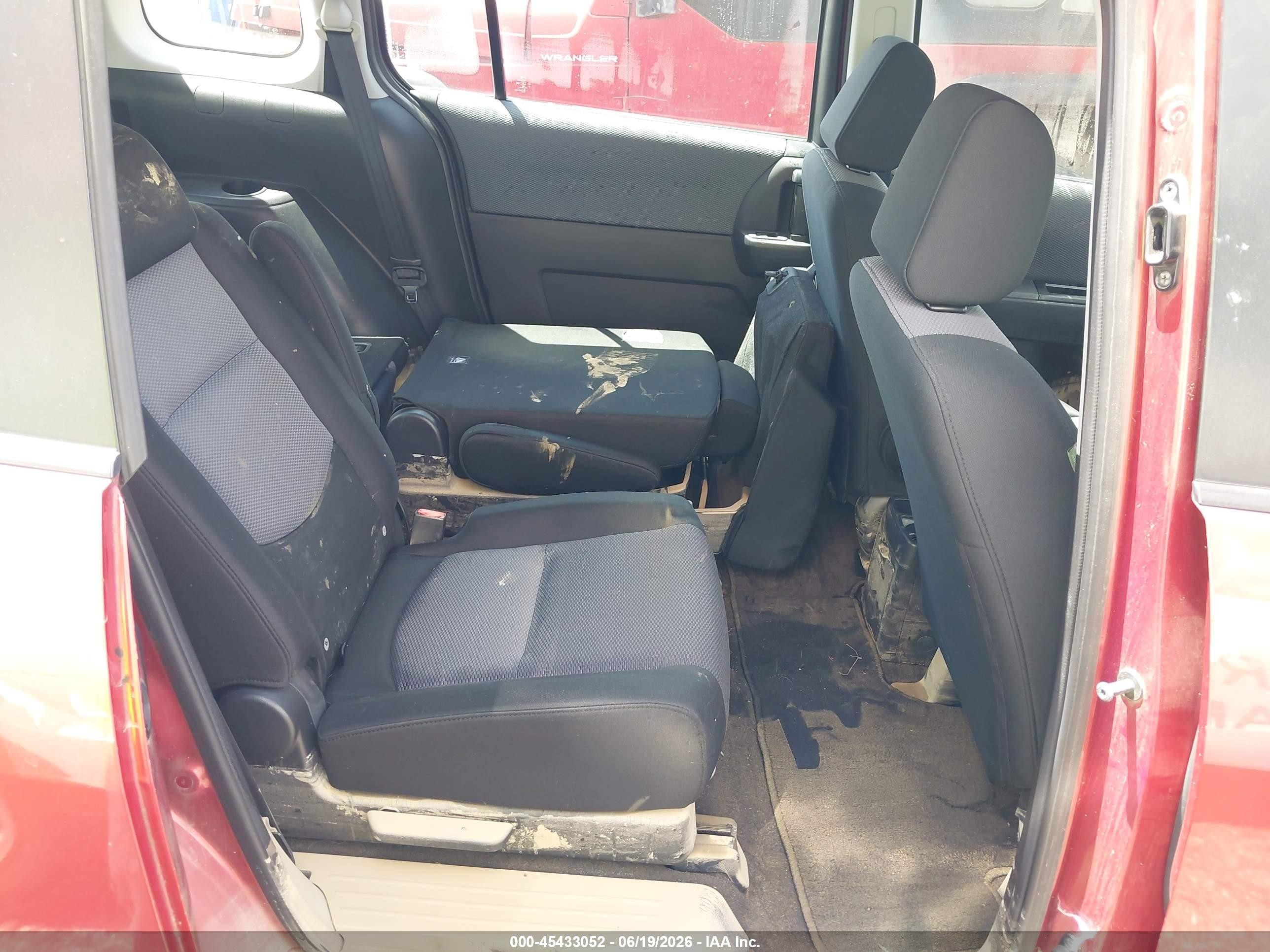 2006 Mazda Mazda5 Sport Красный vin: JM1CR293560117318