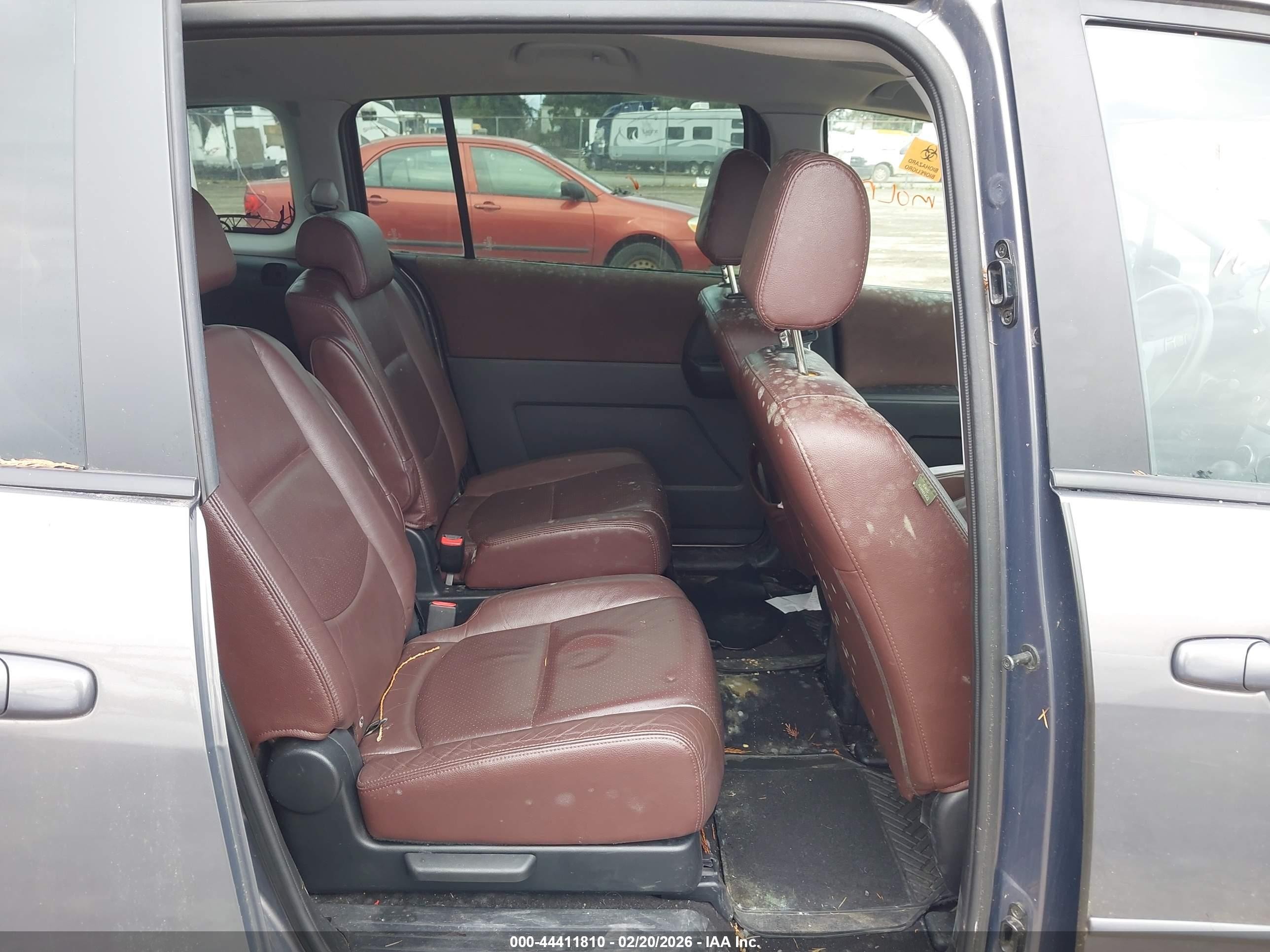2007 Mazda Mazda5 Grand Touring Серебряный vin: JM1CR293970138030