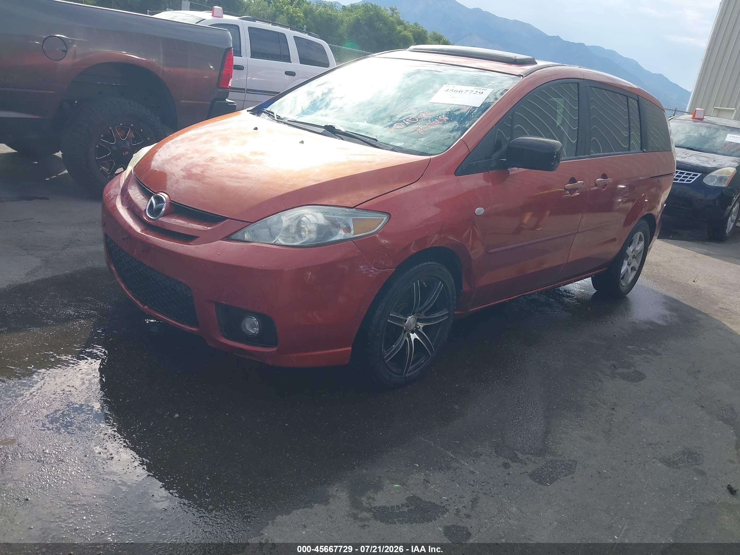 2006 Mazda Mazda5 Sport Red vin: JM1CR293X60101096