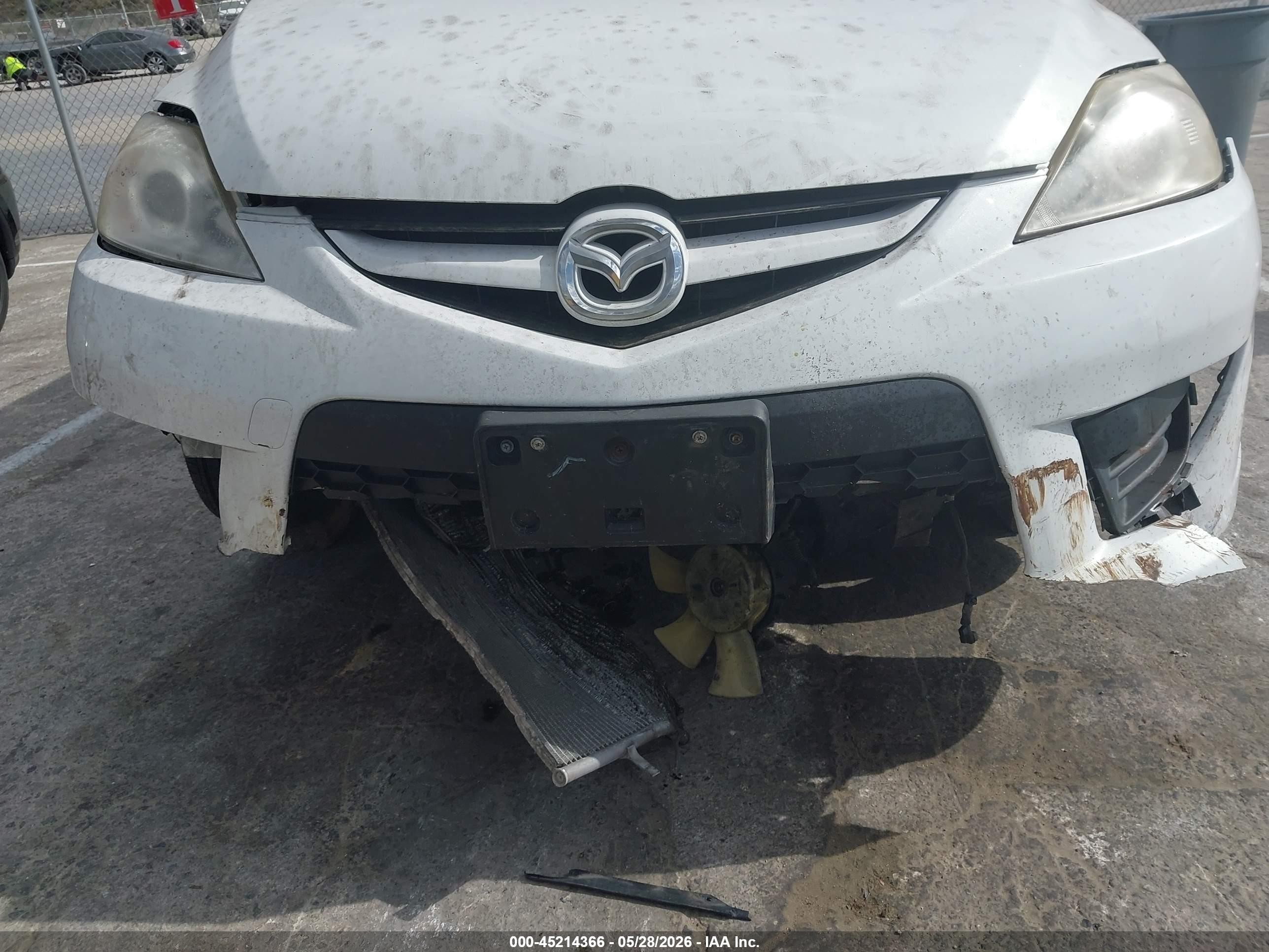 2009 Mazda Mazda5 Sport White vin: JM1CR29L190345658