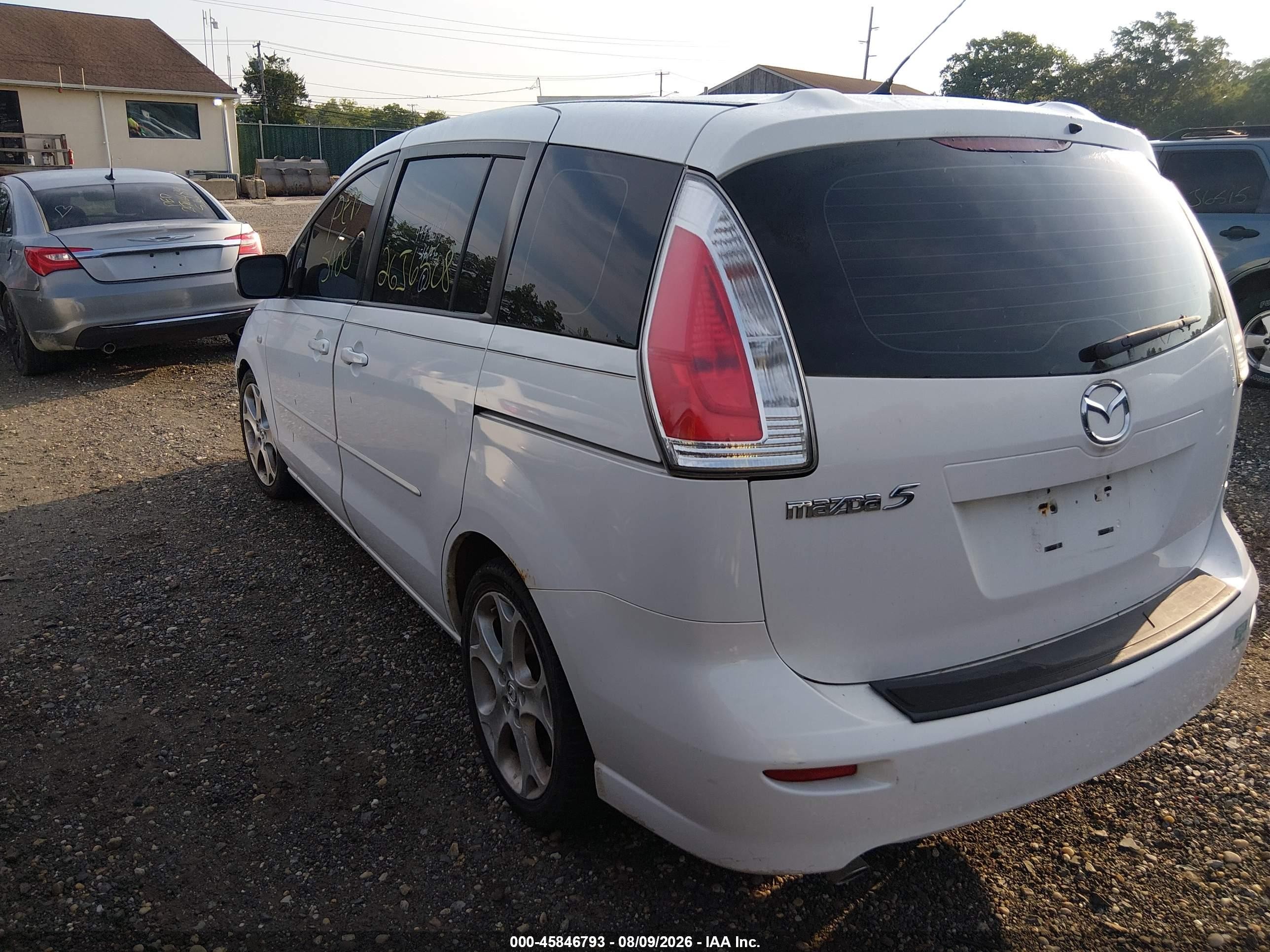 2008 Mazda Mazda5 Sport White vin: JM1CR29L580312211