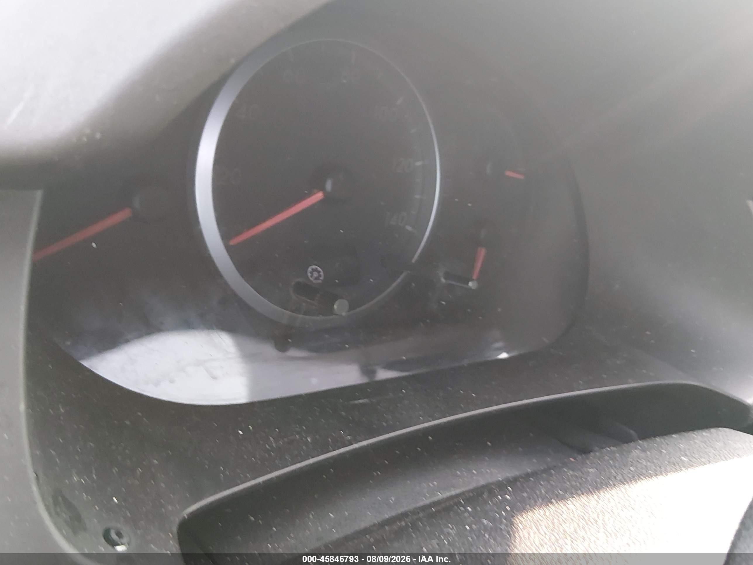 2008 Mazda Mazda5 Sport White vin: JM1CR29L580312211