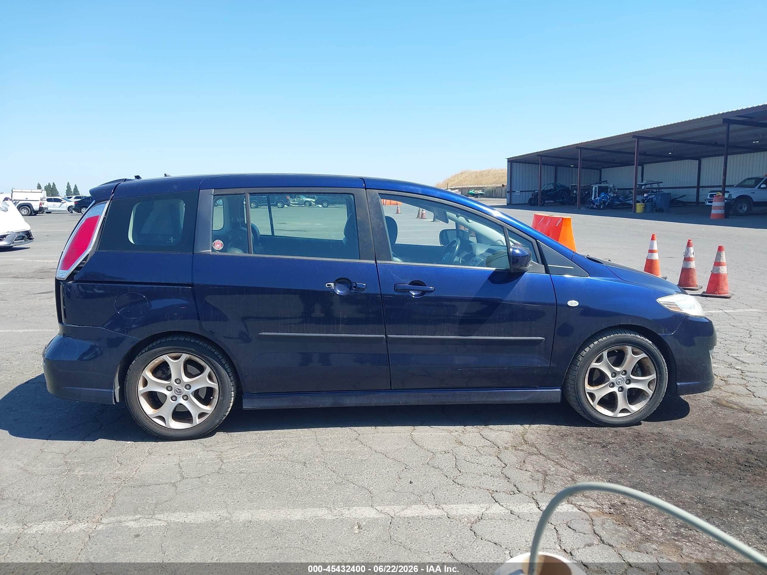 2008 Mazda Mazda5 Sport Blue vin: JM1CR29L980304936