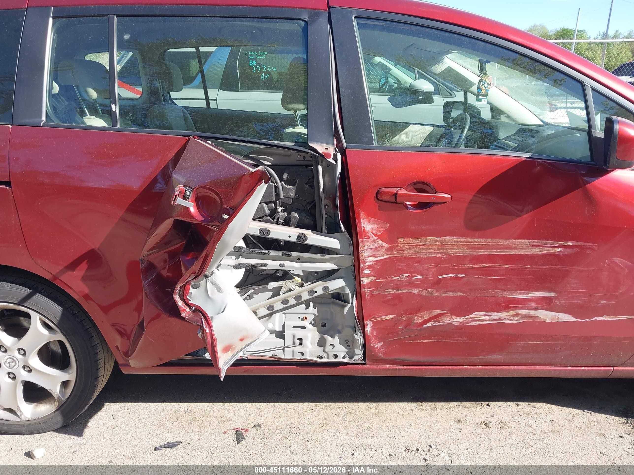 2010 Mazda Mazda5 Sport Red vin: JM1CR2W33A0388701