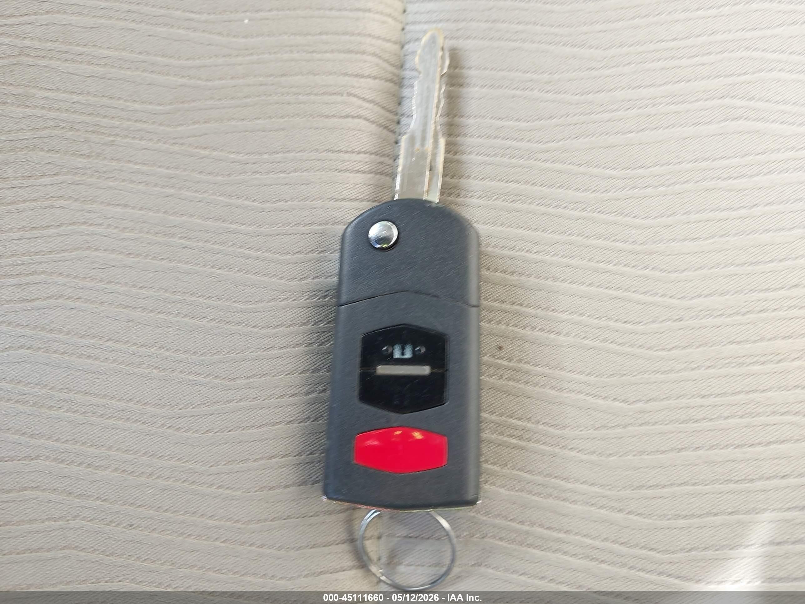 2010 Mazda Mazda5 Sport Red vin: JM1CR2W33A0388701