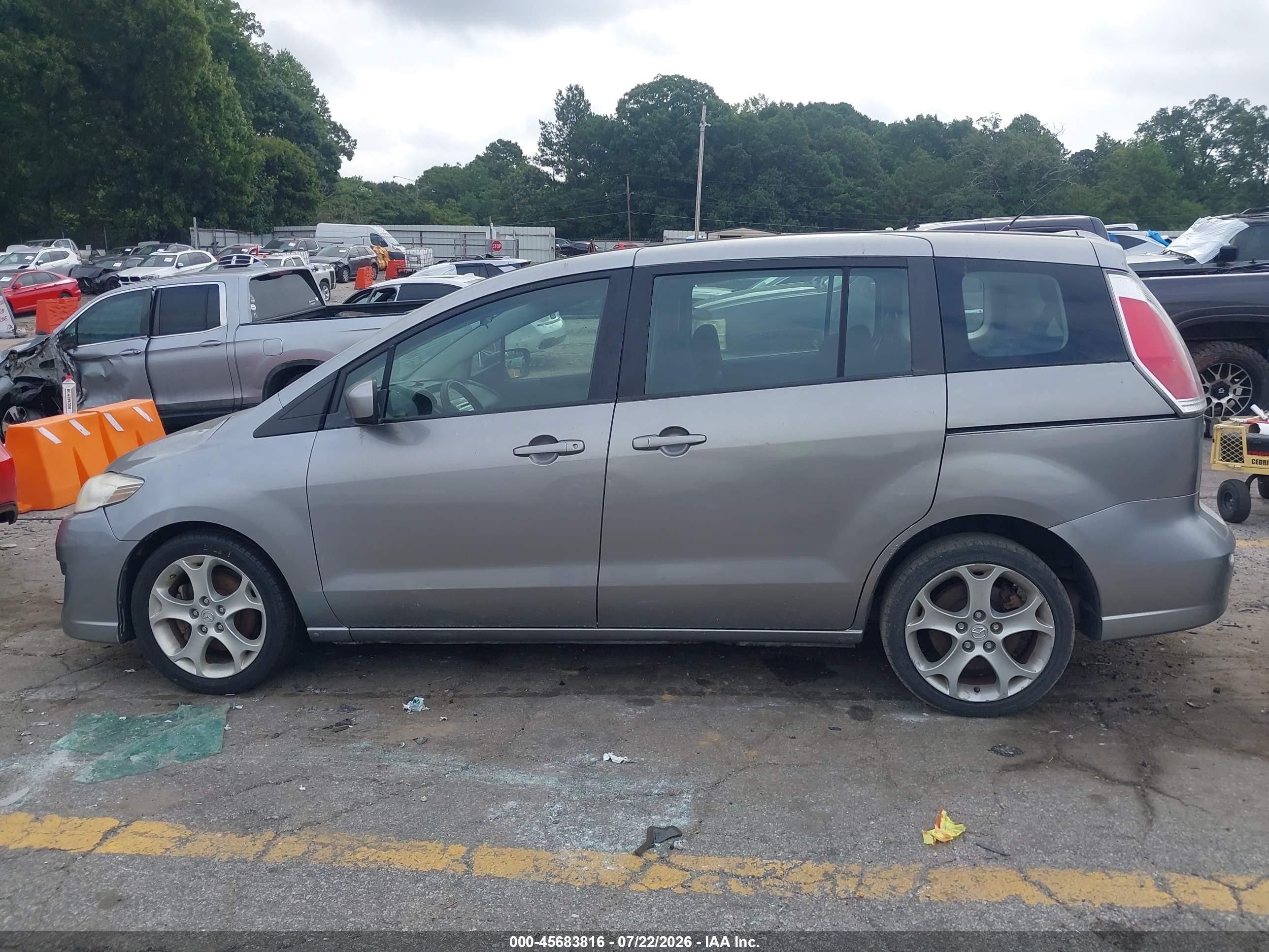 2010 Mazda Mazda5 Sport Silver vin: JM1CR2W36A0366059