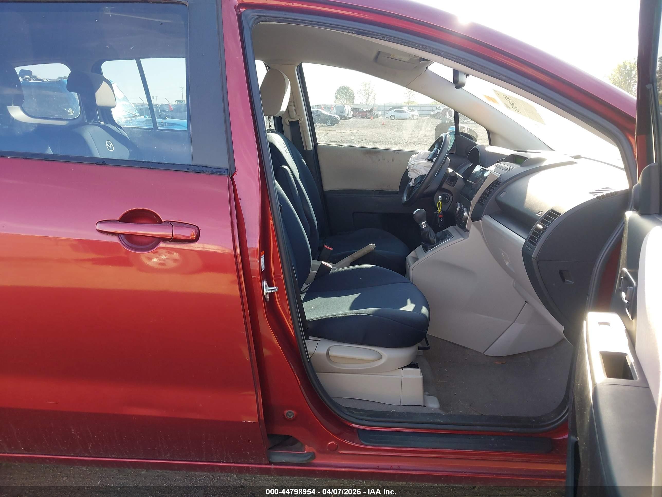 2010 Mazda Mazda5 Sport Красный vin: JM1CR2W38A0383977