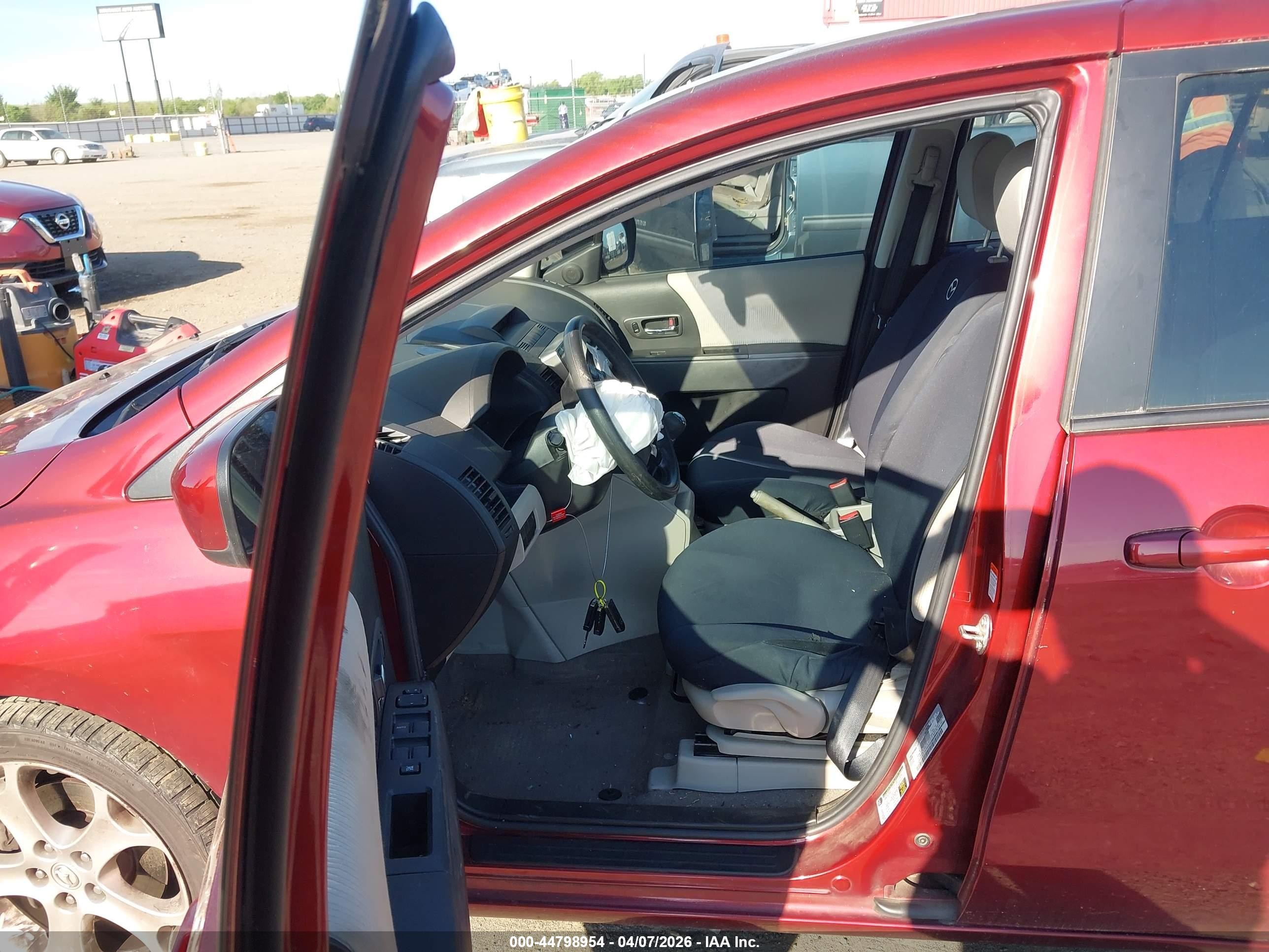 2010 Mazda Mazda5 Sport Красный vin: JM1CR2W38A0383977