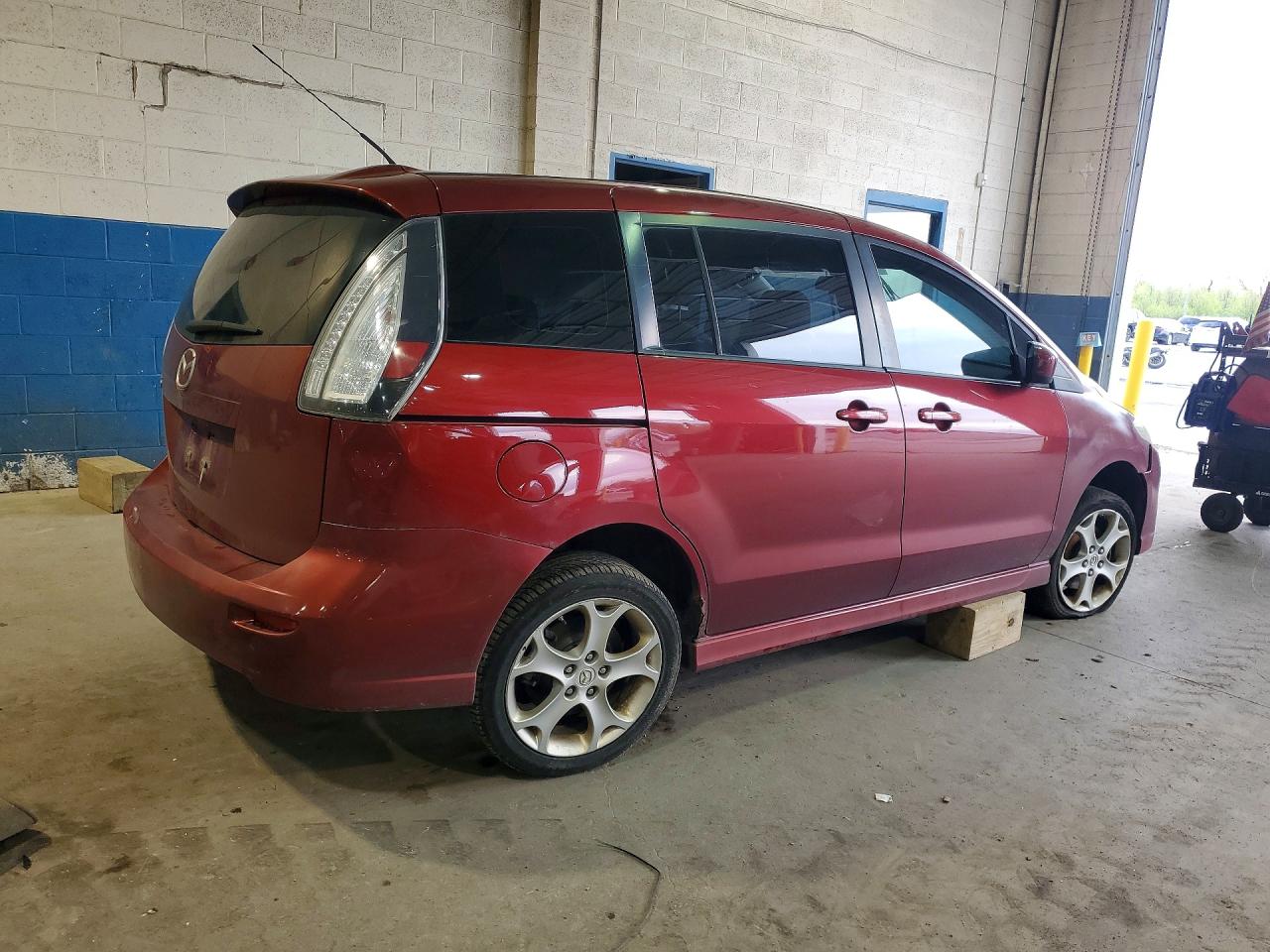 2010 Mazda 5 Красный vin: JM1CR2W38A0384840