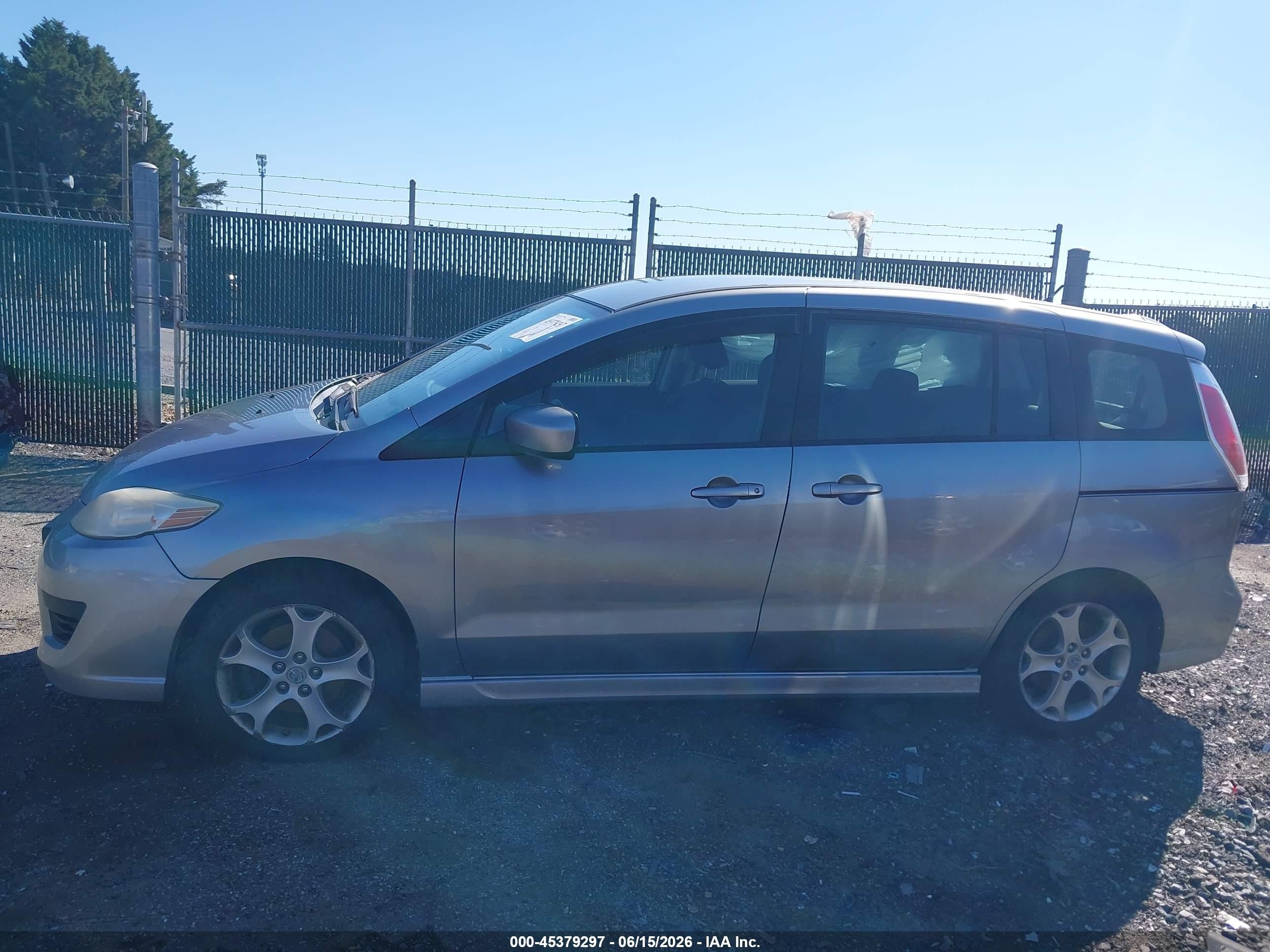 2010 Mazda Mazda5 Sport Gray vin: JM1CR2WL0A0385416
