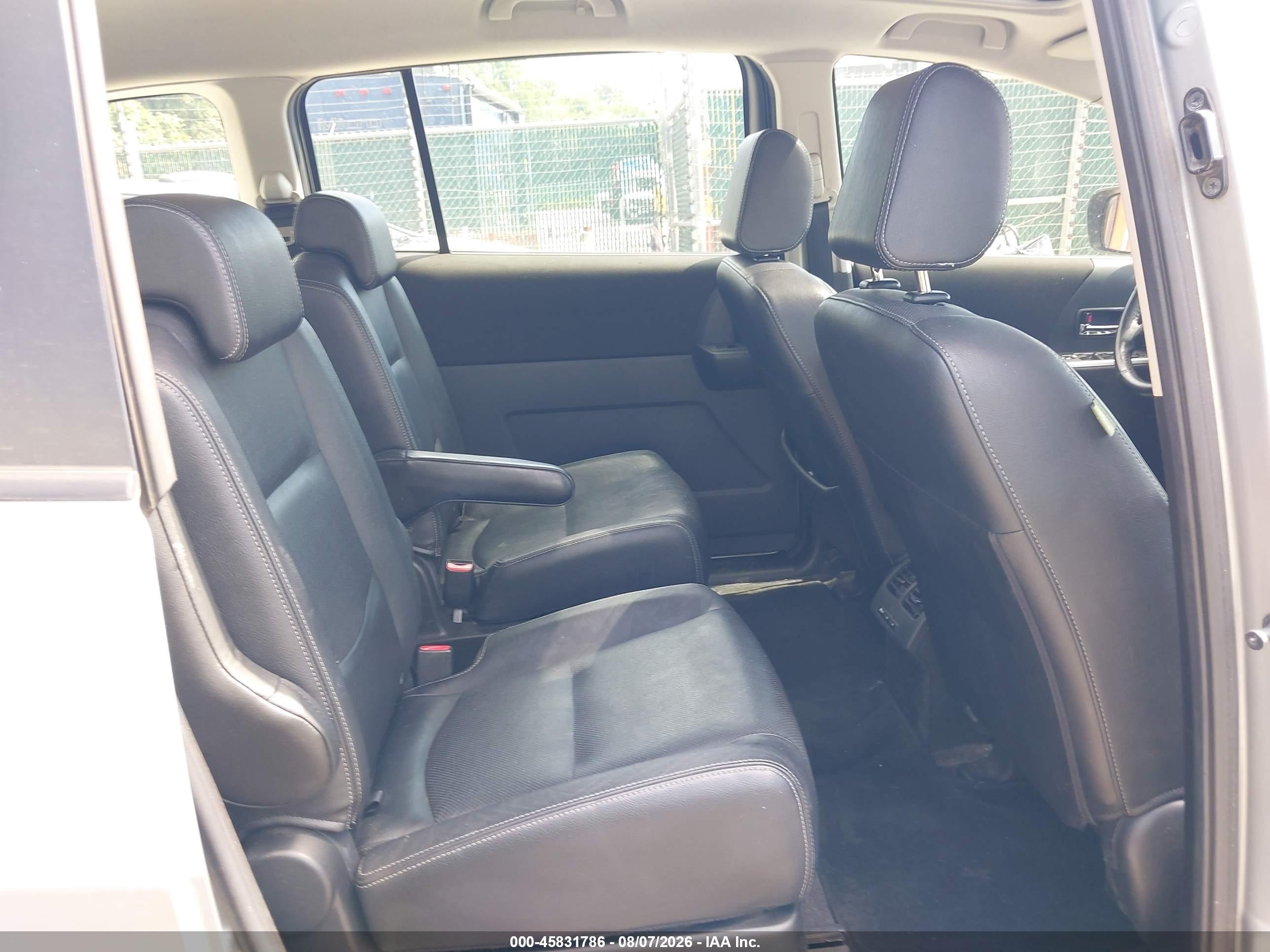 2010 Mazda Mazda5 Grand Touring Серебряный vin: JM1CR2WL2A0387314