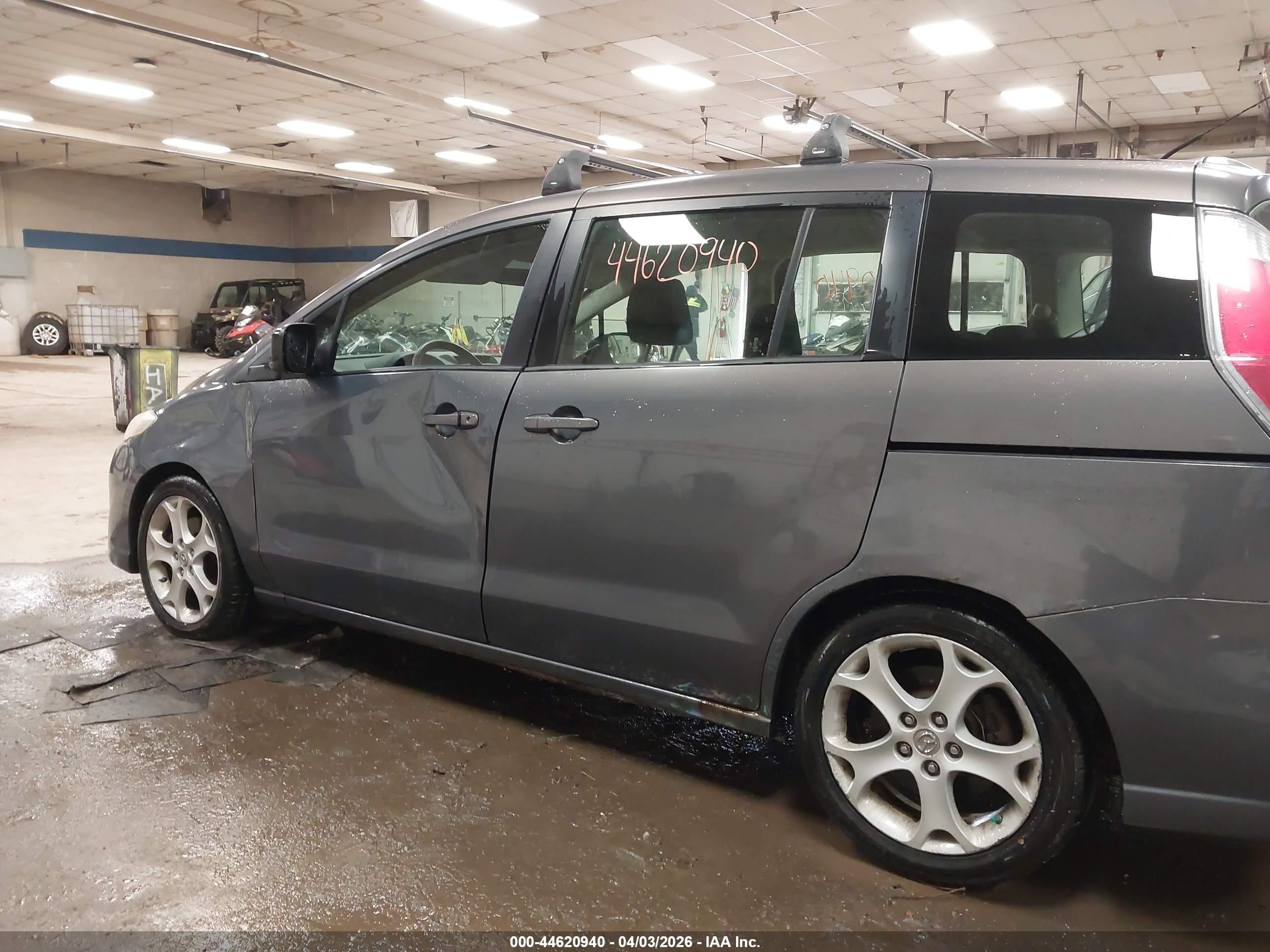 2010 Mazda Mazda5 Sport Gray vin: JM1CR2WL6A0385808