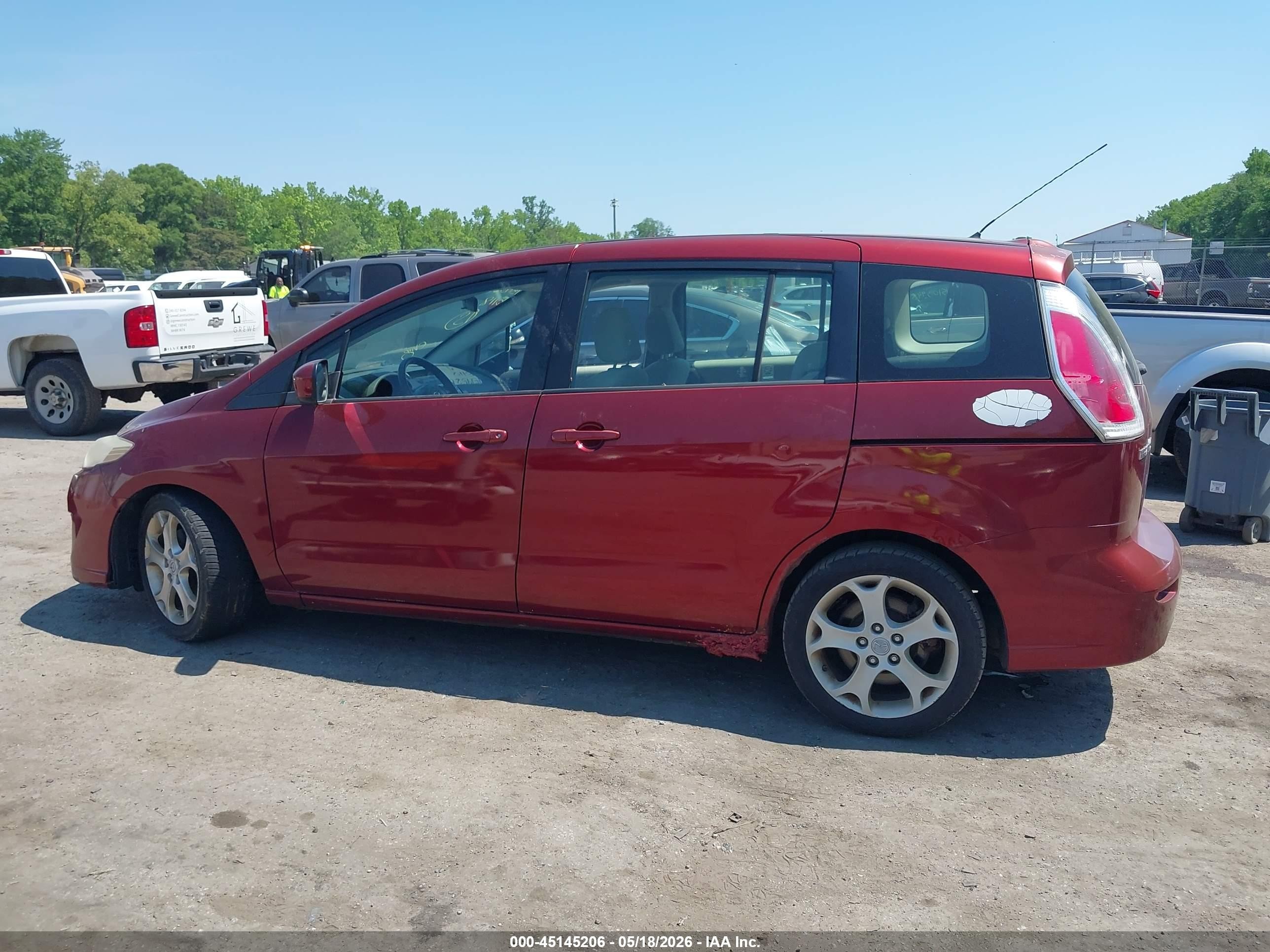 2010 Mazda Mazda5 Sport Red vin: JM1CR2WLXA0377405