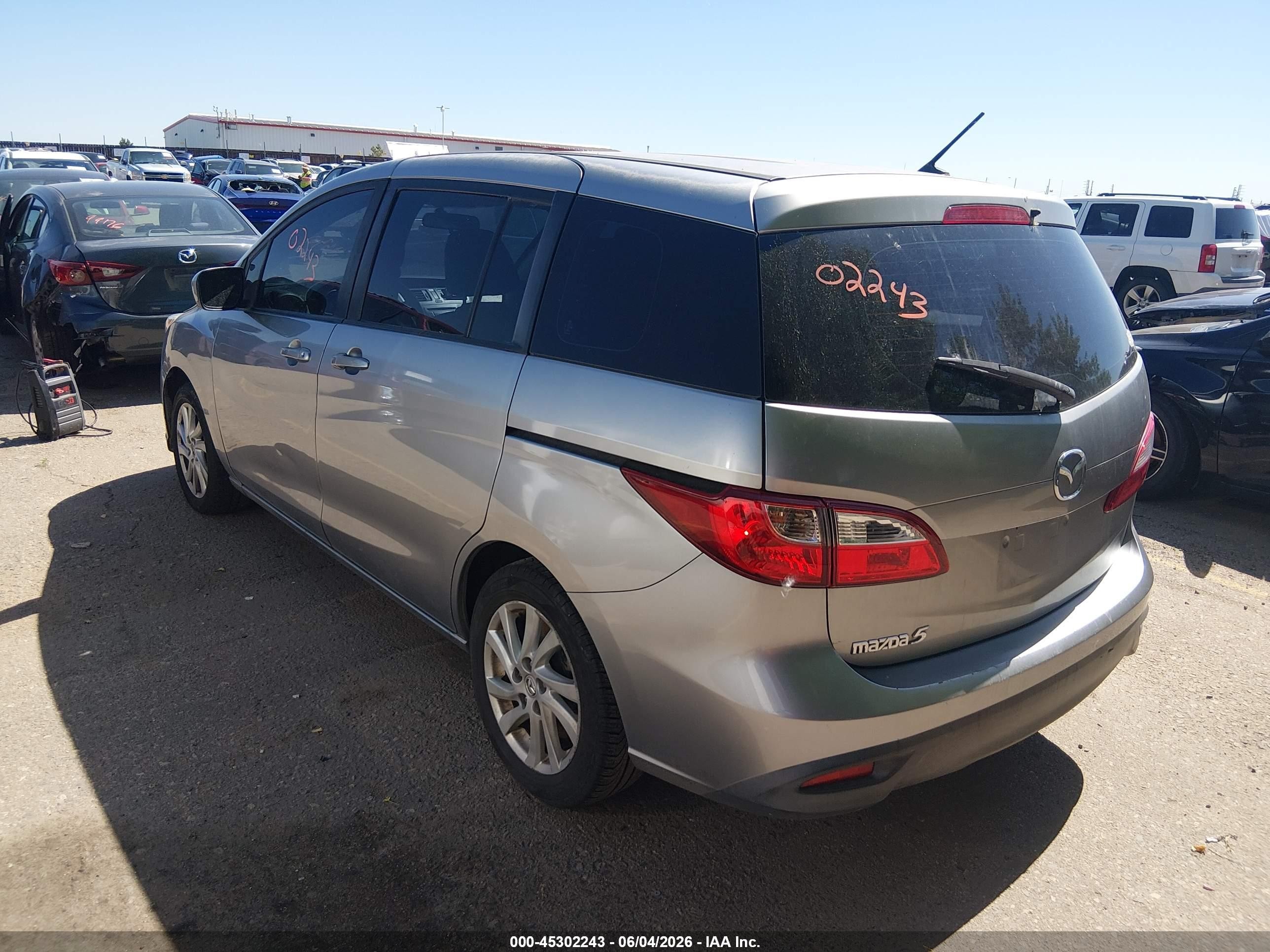 2012 Mazda Mazda5 Sport Серебряный vin: JM1CW2BL0C0136180
