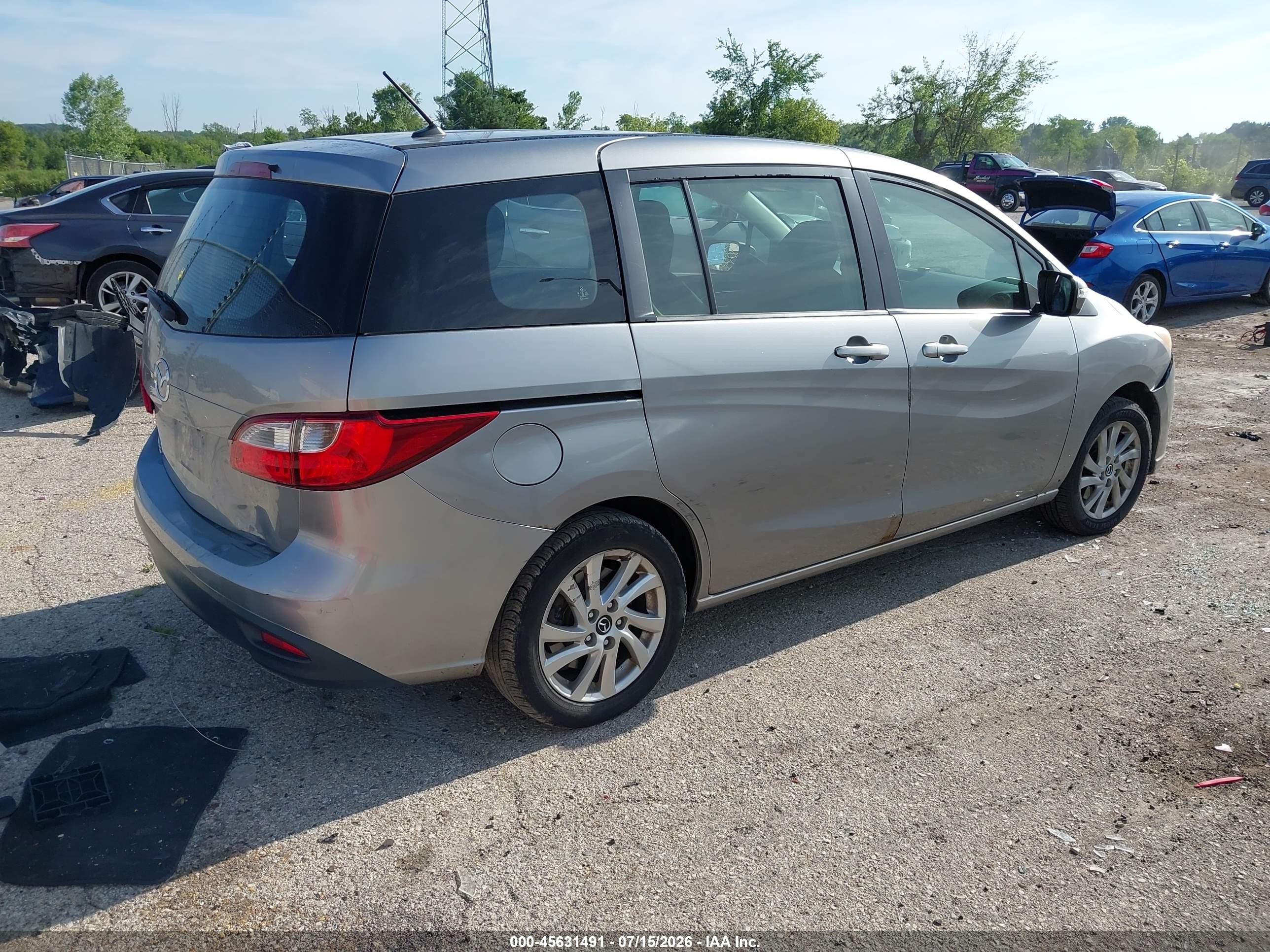 2013 Mazda Mazda5 Sport Silver vin: JM1CW2BL1D0147996