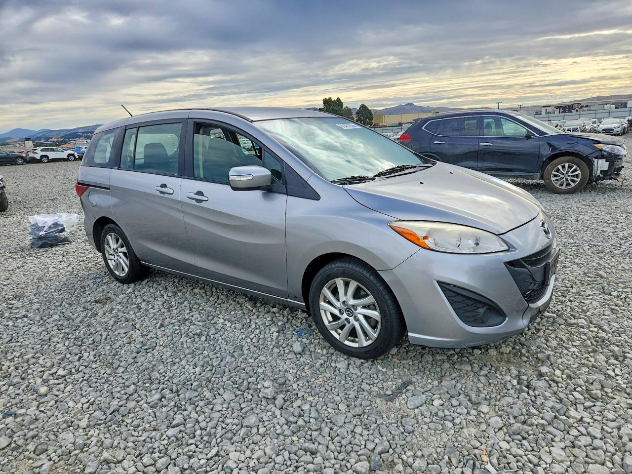 2014 Mazda 5 Sport Silver vin: JM1CW2BL1E0177565